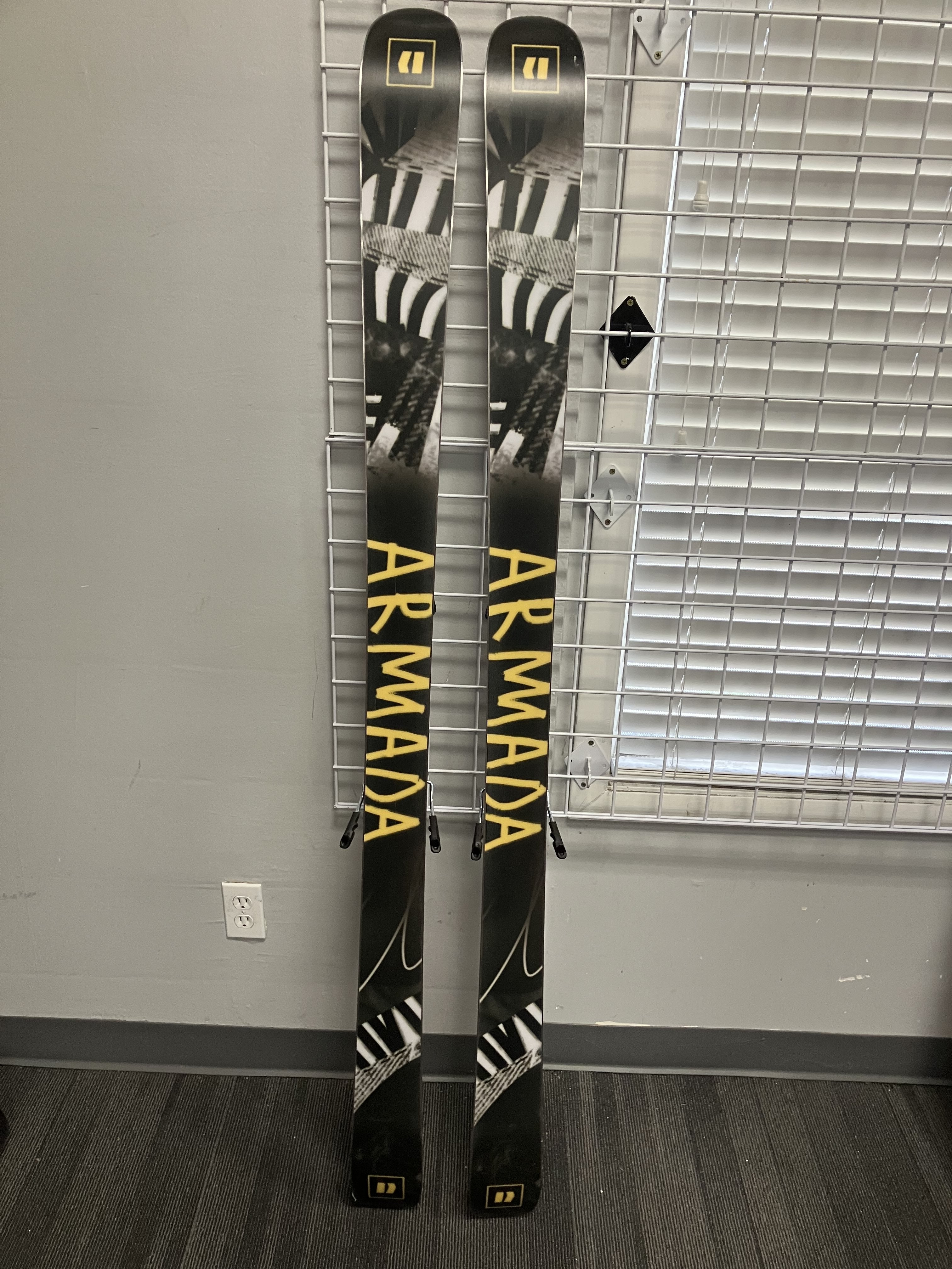 Armada Edollo 91 178cm Skis w/ ATOMIC NR Strive 13 GW Demo Binding Lightly Used 2026