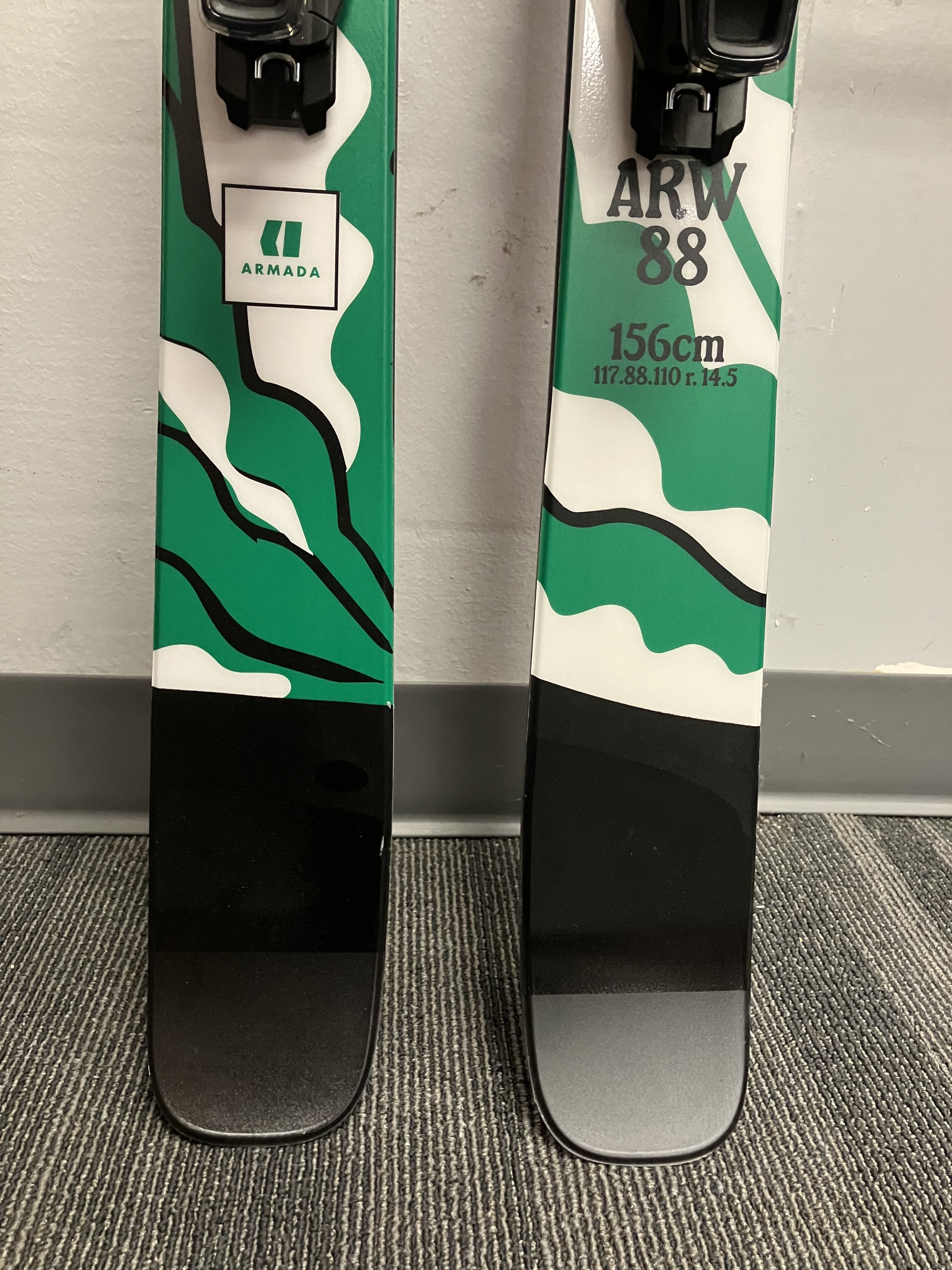 Armada ARW 88 156cm Skis w/ ATOMIC NR Strive 11 GW Demo Binding- Lightly Used 2026