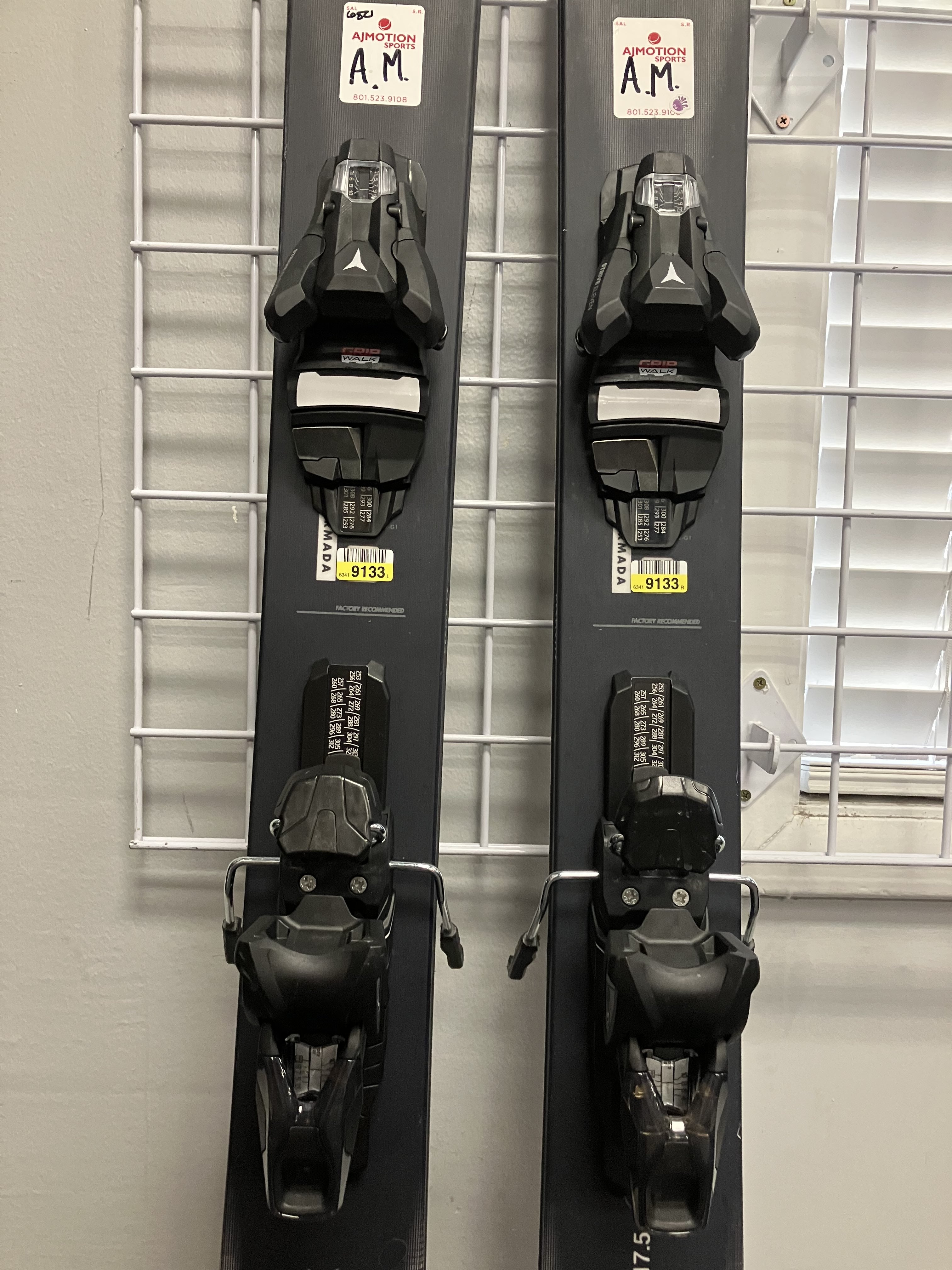 Armada Declivity X 102 172cm Skis w/Atomic Strive 11 GW Demo Bindings-Lightly Used 2026