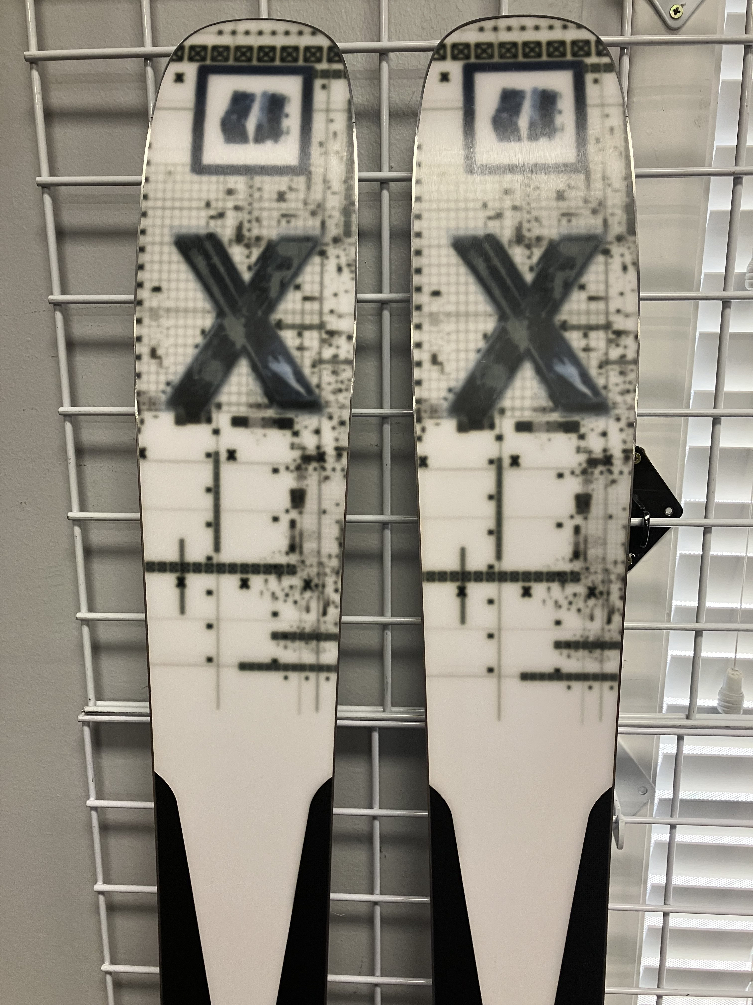 Armada Declivity X 102 172cm Skis w/Atomic Strive 11 GW Demo Bindings-Lightly Used 2026