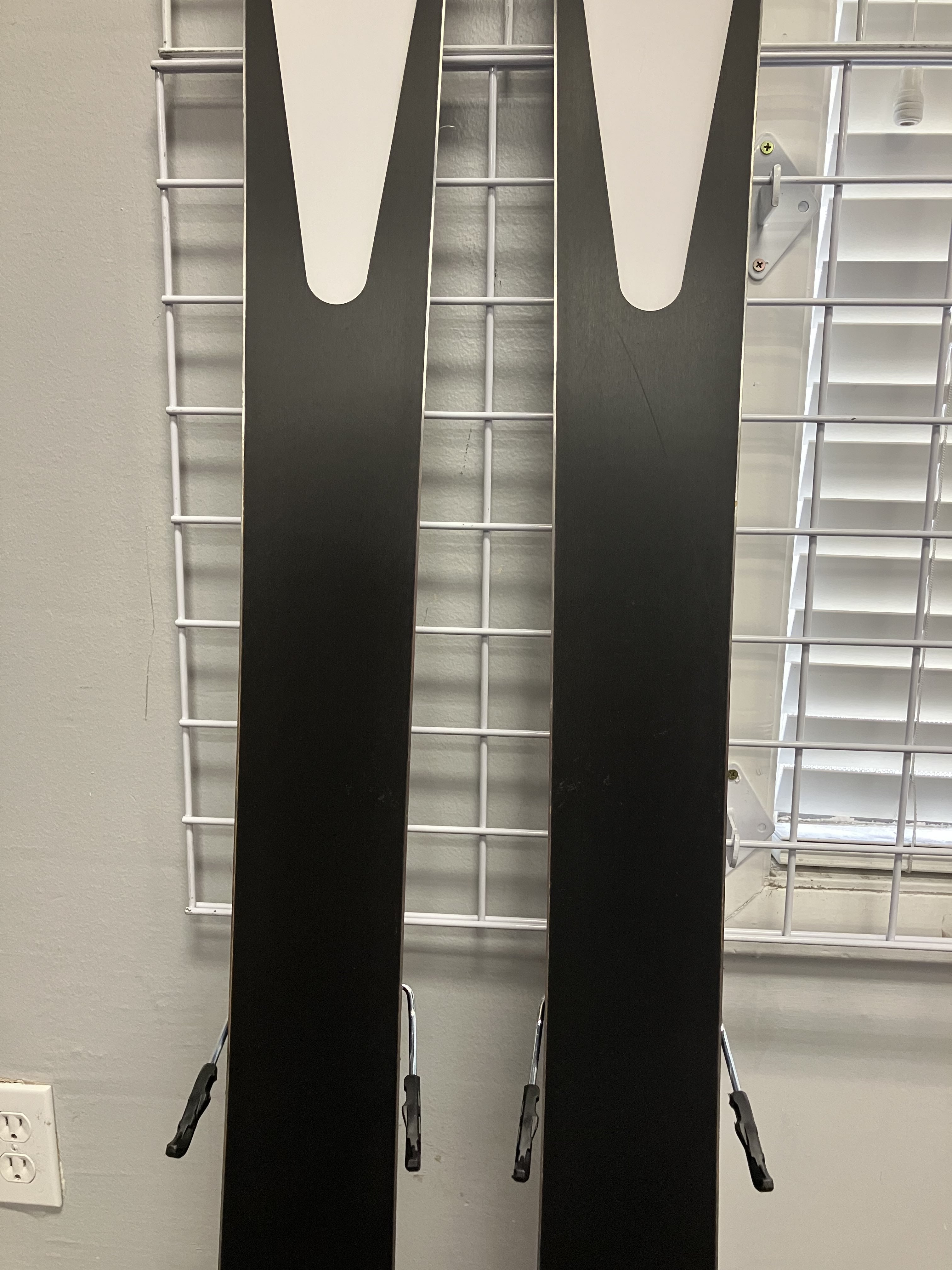 Armada Declivity X 102 172cm Skis w/Atomic Strive 11 GW Demo Bindings-Lightly Used 2026