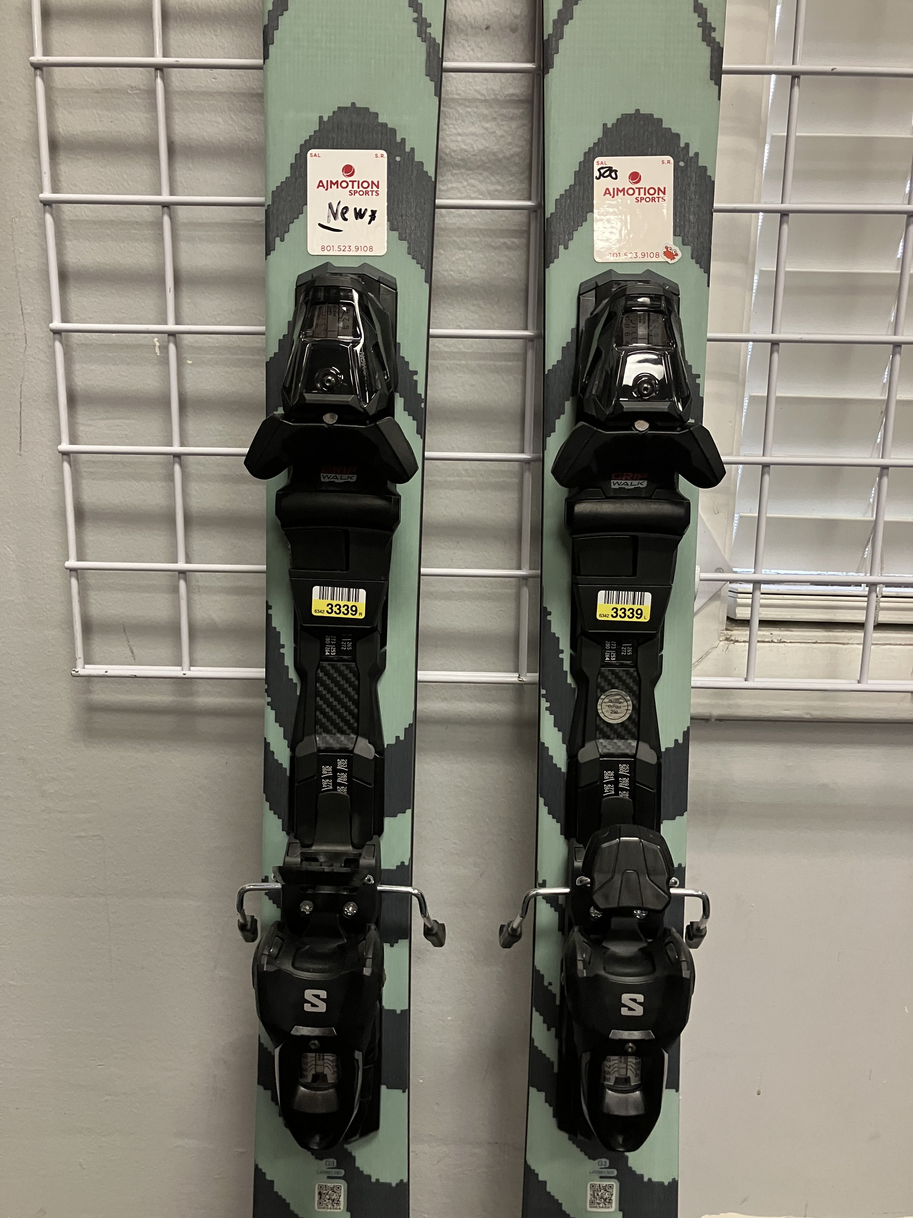 Salomon QST 92 146cm w/Salomon M10 GW Adjustable Bindings