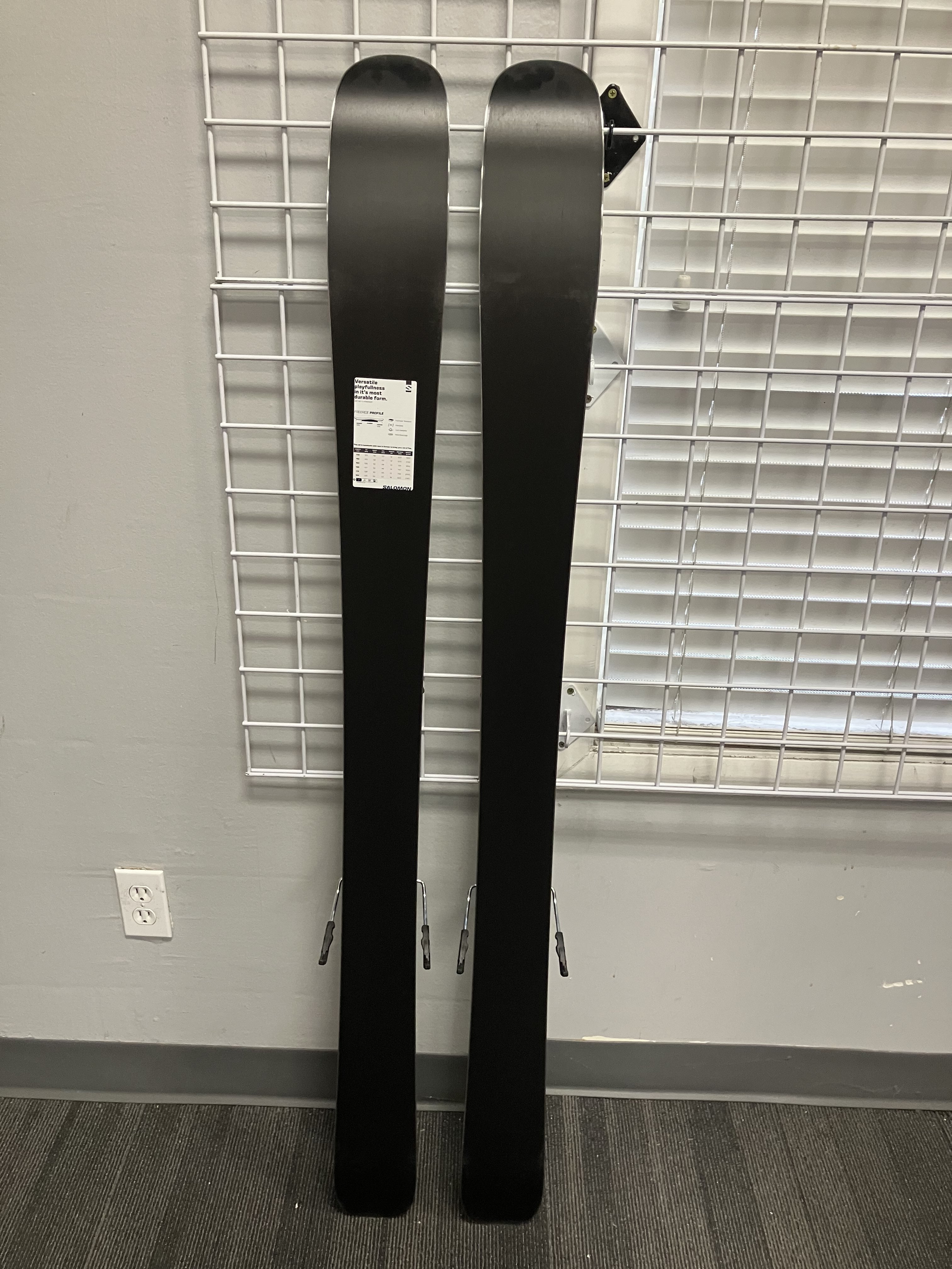 Salomon QST 92 146cm w/Salomon M10 GW Adjustable Bindings