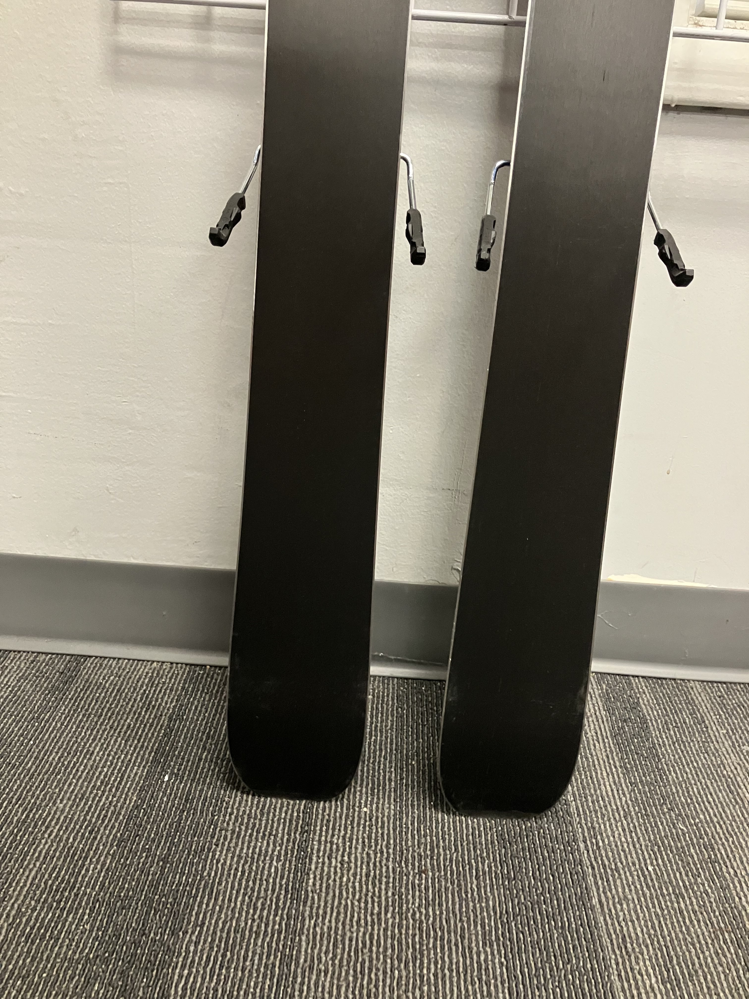 Salomon QST 92 146cm w/Salomon M10 GW Adjustable Bindings