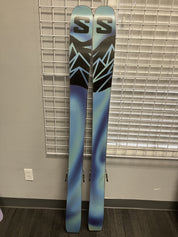 Salomon QST 100 164cm Skis w/ SALOMON NR Strive 11 GW SAL Demo Binding - Lightly Used (2026)