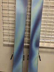 Salomon QST 100 164cm Skis w/ SALOMON NR Strive 11 GW SAL Demo Binding - Lightly Used (2026)