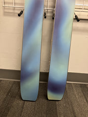 Salomon QST 100 164cm Skis w/ SALOMON NR Strive 11 GW SAL Demo Binding - Lightly Used (2026)