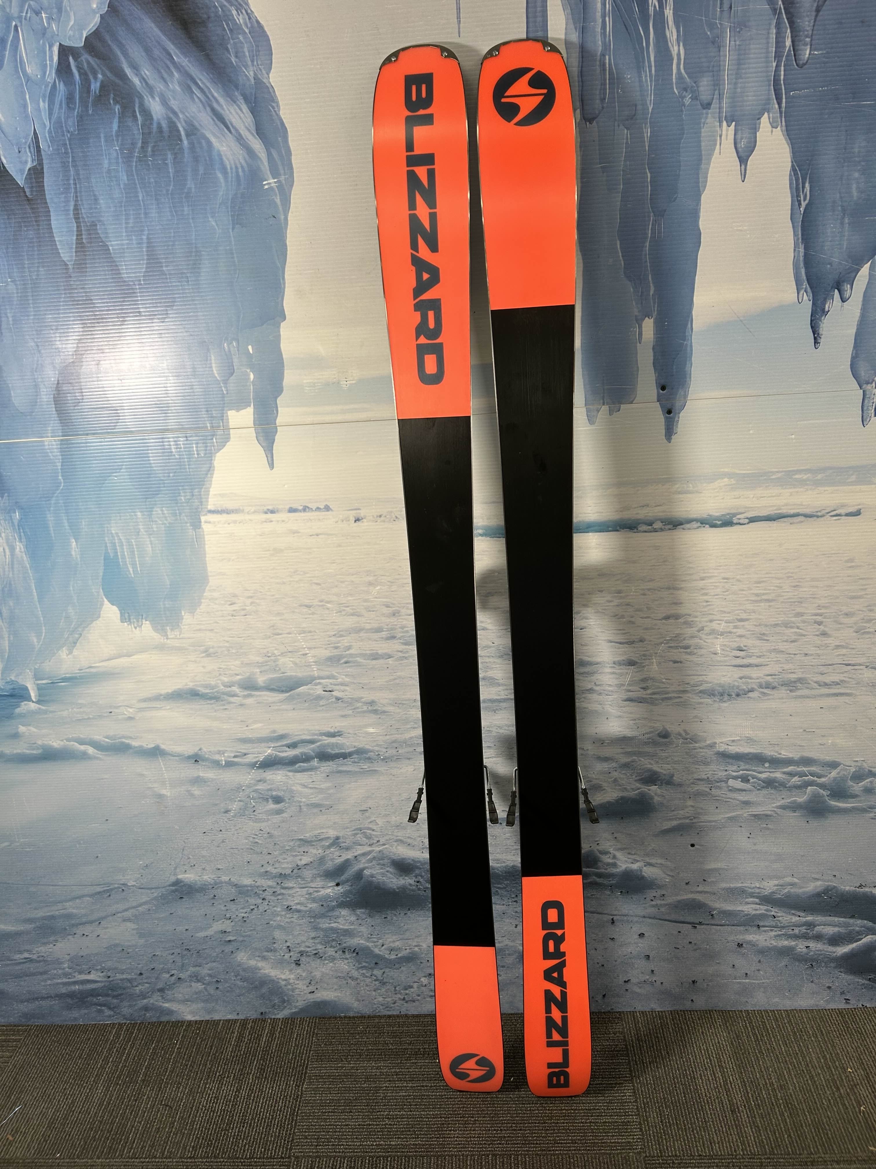 New 2026 Blizzard Rustler 9  Ski w/ Marker Tcx 11 Demo Bindings - 174CM