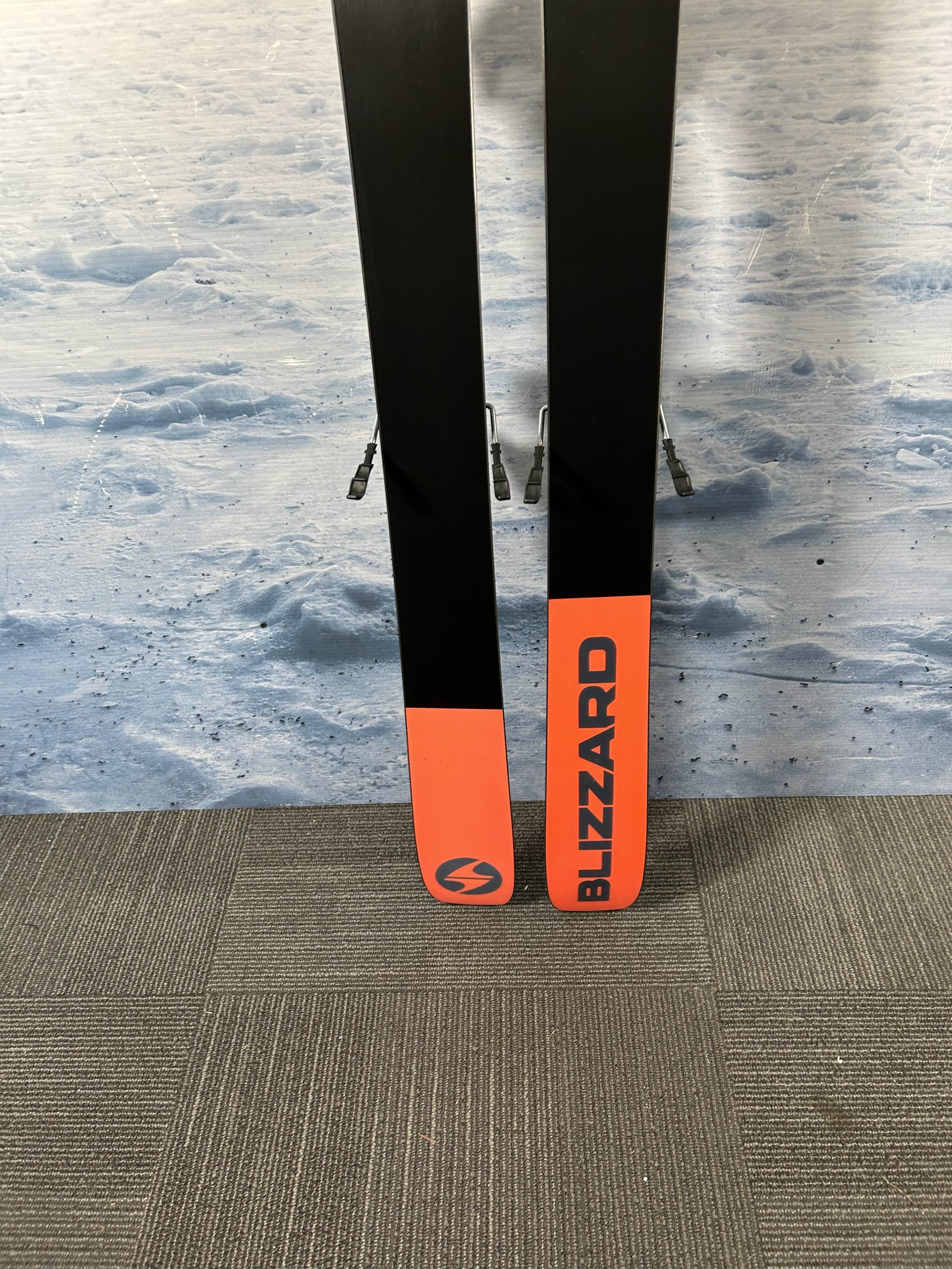 New 2026 Blizzard Rustler 9  Ski w/ Marker Tcx 11 Demo Bindings - 174CM