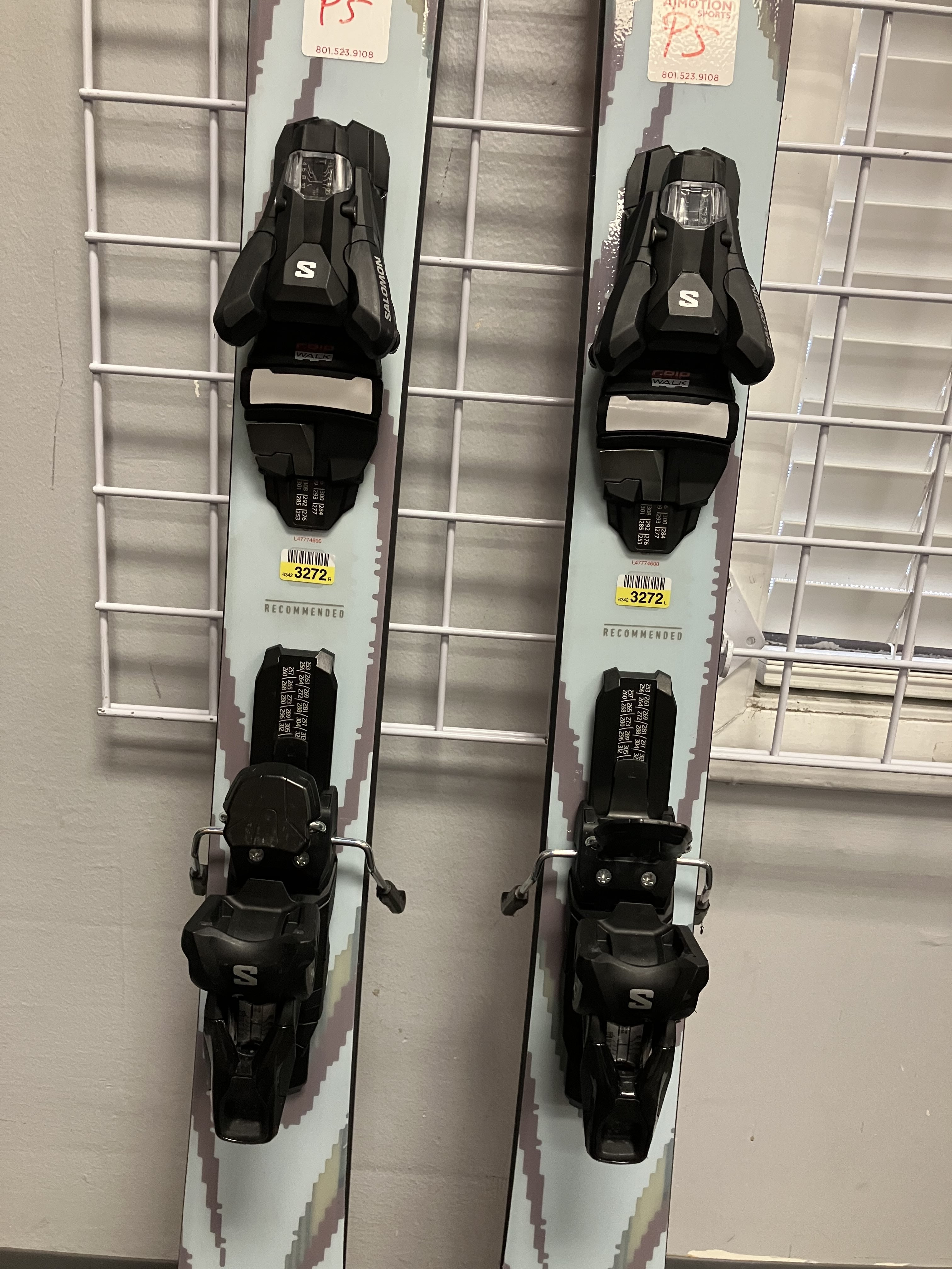 Salomon QST 94 164cm Skis w/ SALOMON NR Strive 11 GW  Binding Used 2026