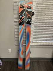 Salomon QST 94 164cm Skis w/ SALOMON NR Strive 11 GW  Binding Used 2026
