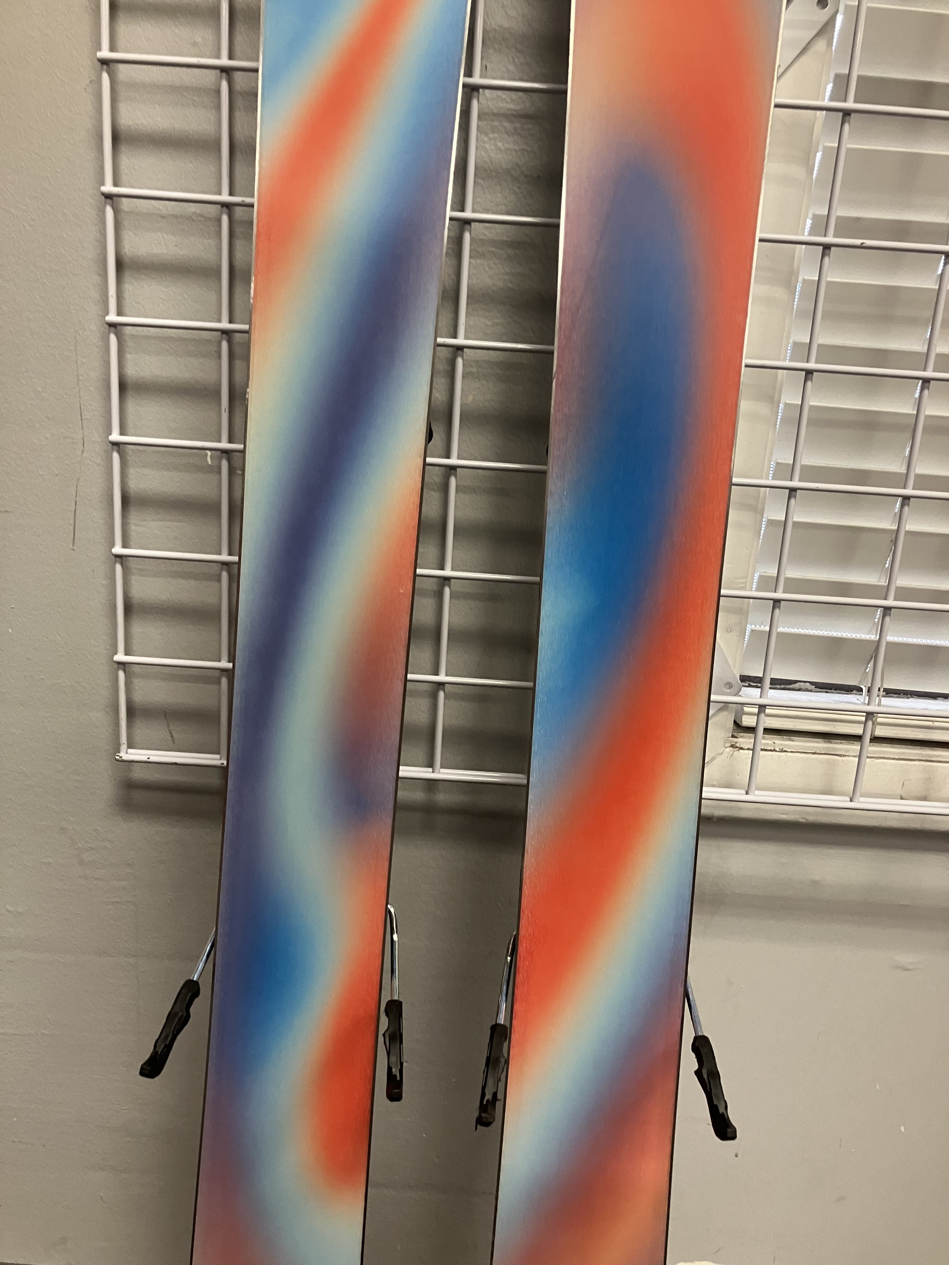 Salomon QST 94 164cm Skis w/ SALOMON NR Strive 11 GW  Binding Used 2026