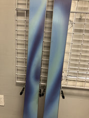 Salomon QST 100 180cm Skis w/ SALOMON Strive 13 GW Binding - Lightly Used (2026)