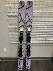 Salomon QST 100 148cm Skis w/ SALOMON NR M10 GW Demo Binding