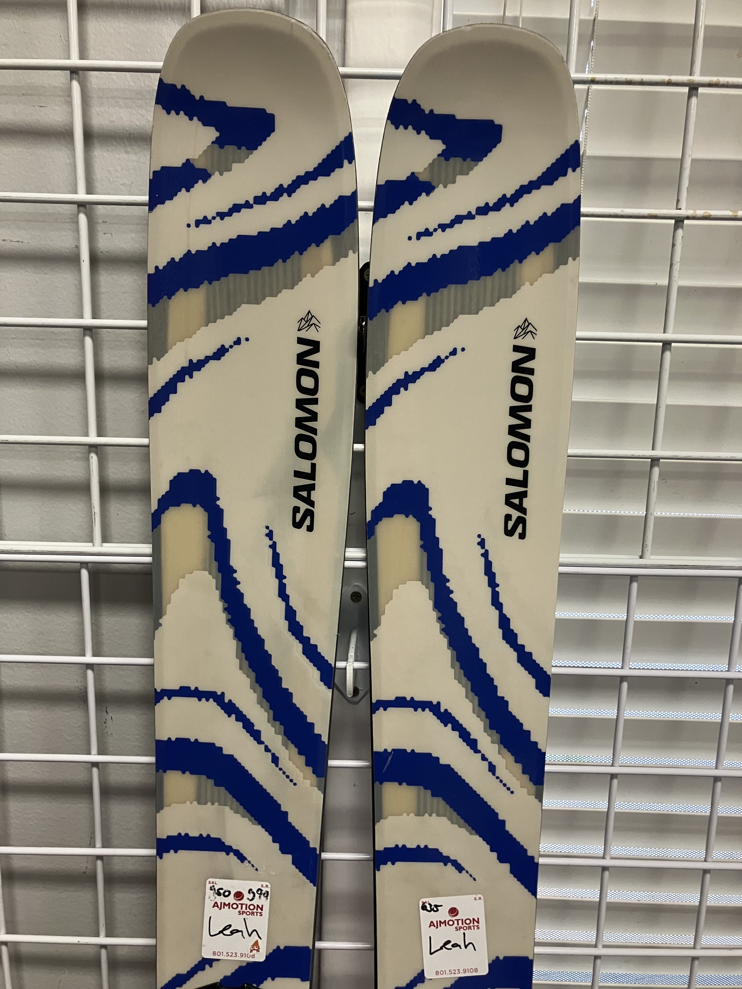 Salomon QST 106 157cm Skis w/ Salomon Strive 11 Binding- Lightly Used 2026