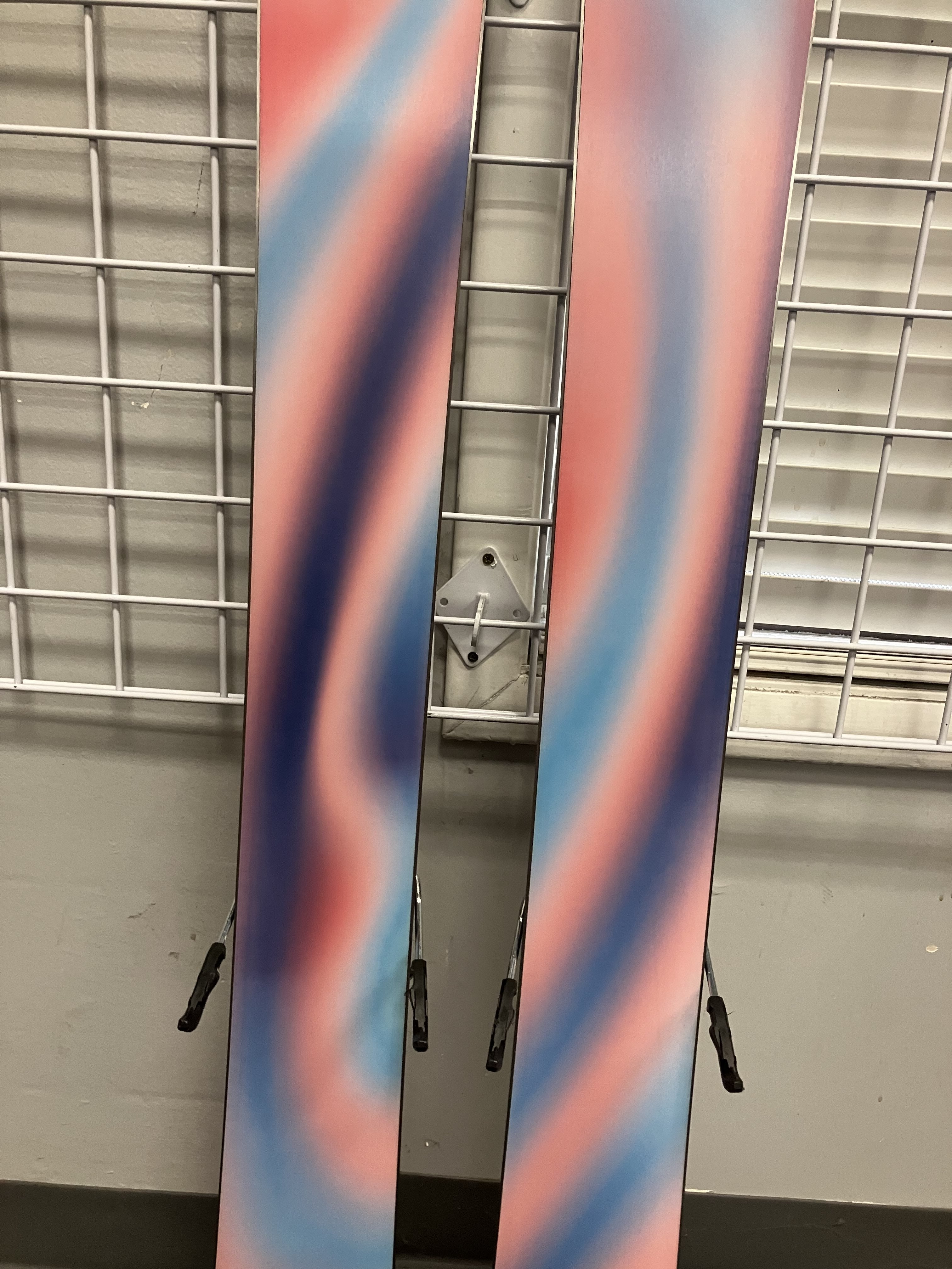 Salomon QST 106 157cm Skis w/ Salomon Strive 11 Binding- Lightly Used 2026
