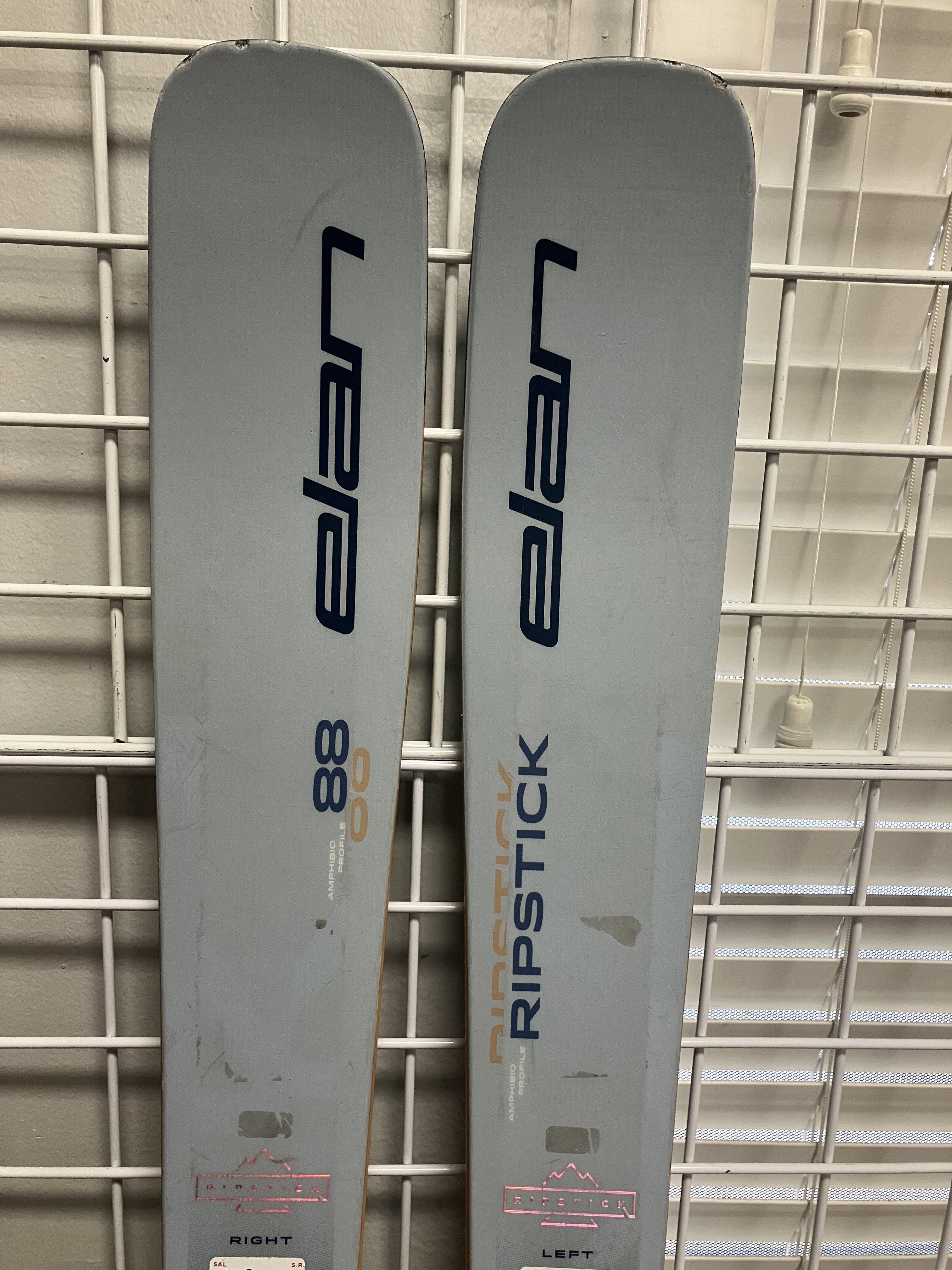 Lightly Used Elan Ripstick 88W 154cm Skis w/ Tyrollia Attack LYT 11