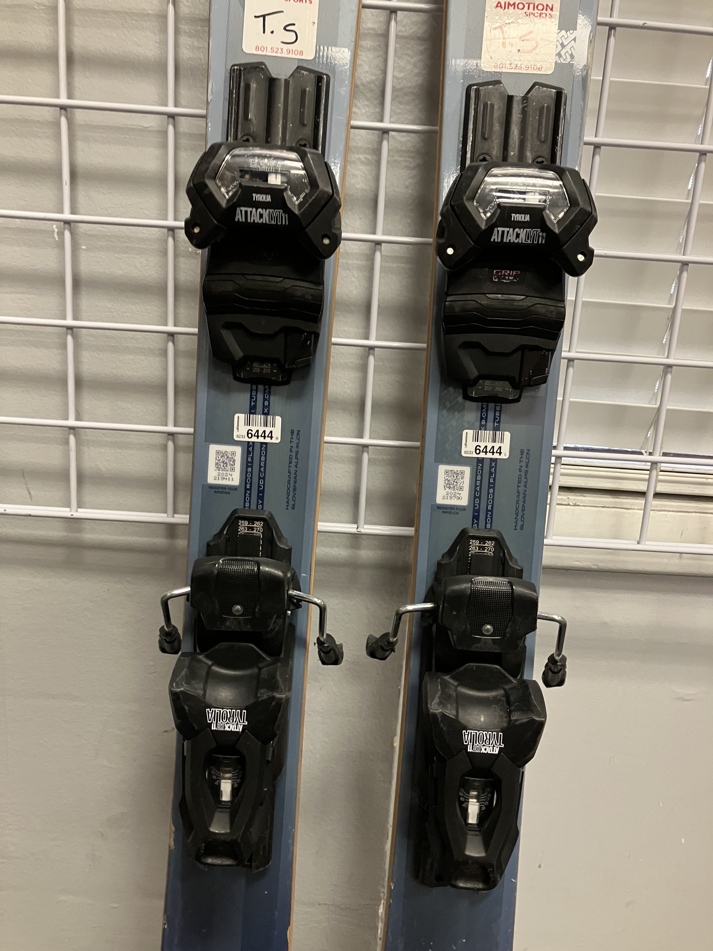 Lightly Used Elan Ripstick 88W 154cm Skis w/ Tyrollia Attack LYT 11