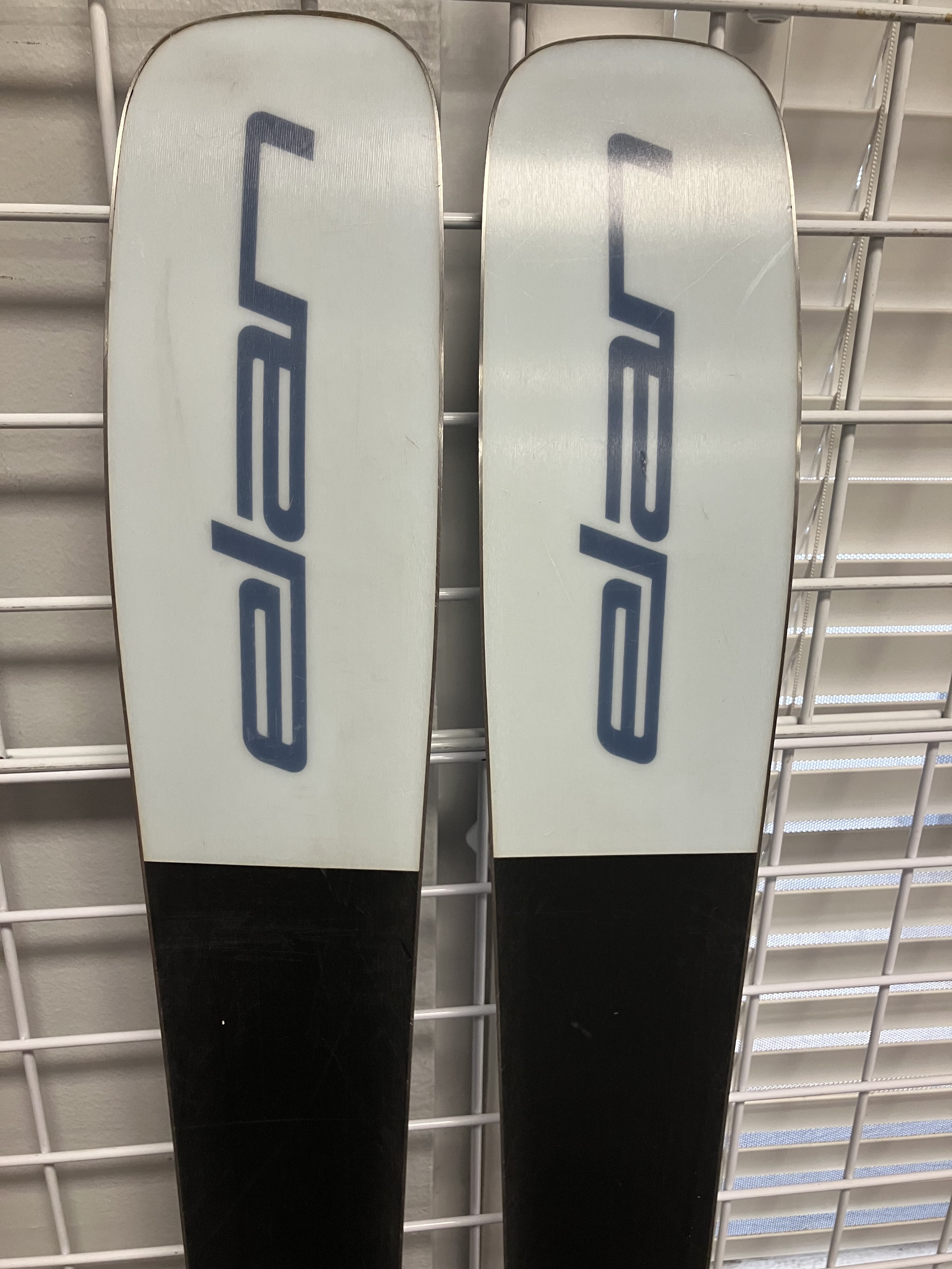 Lightly Used Elan Ripstick 88W 154cm Skis w/ Tyrollia Attack LYT 11