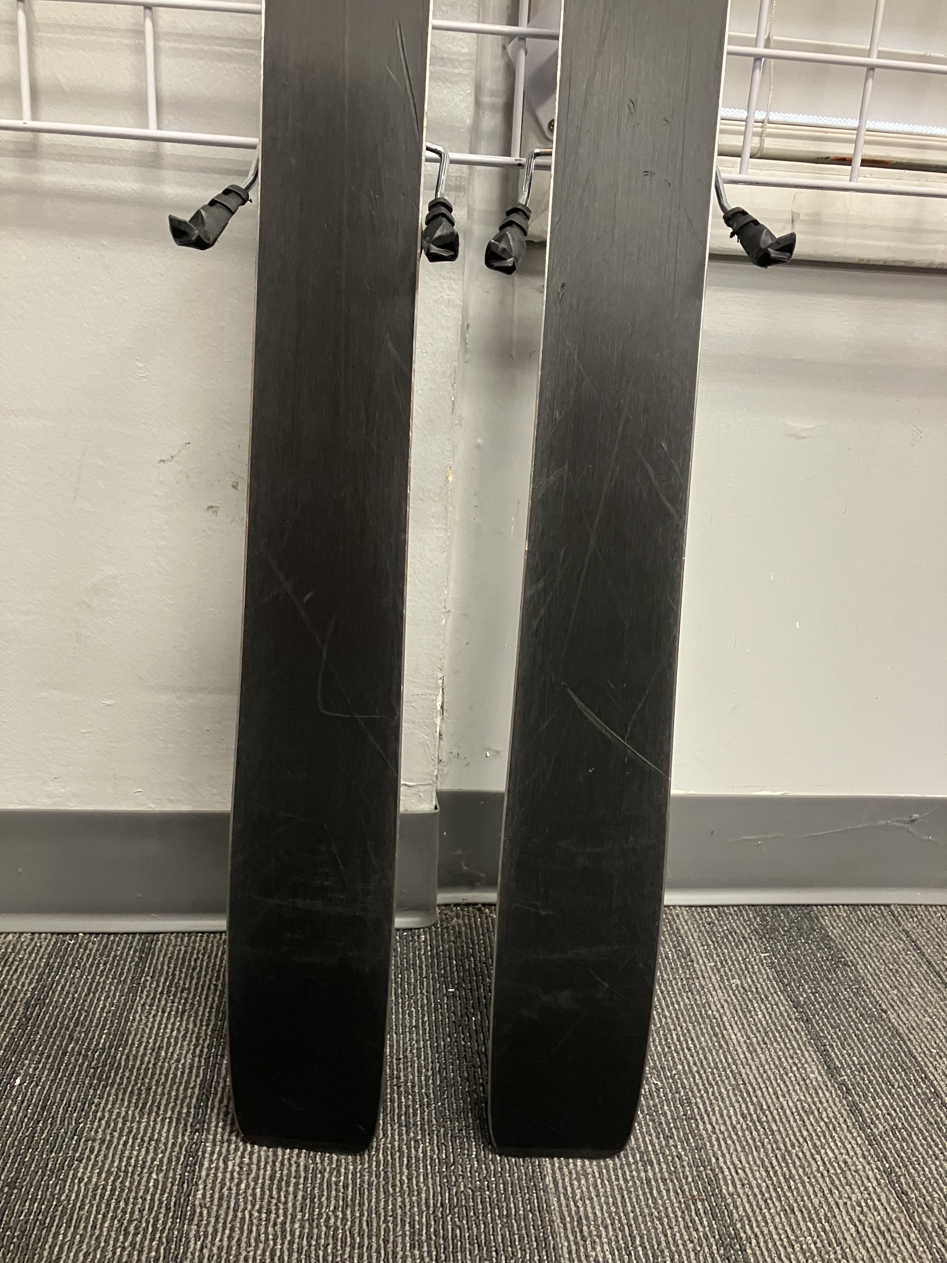 Lightly Used Elan Ripstick 88W 154cm Skis w/ Tyrollia Attack LYT 11