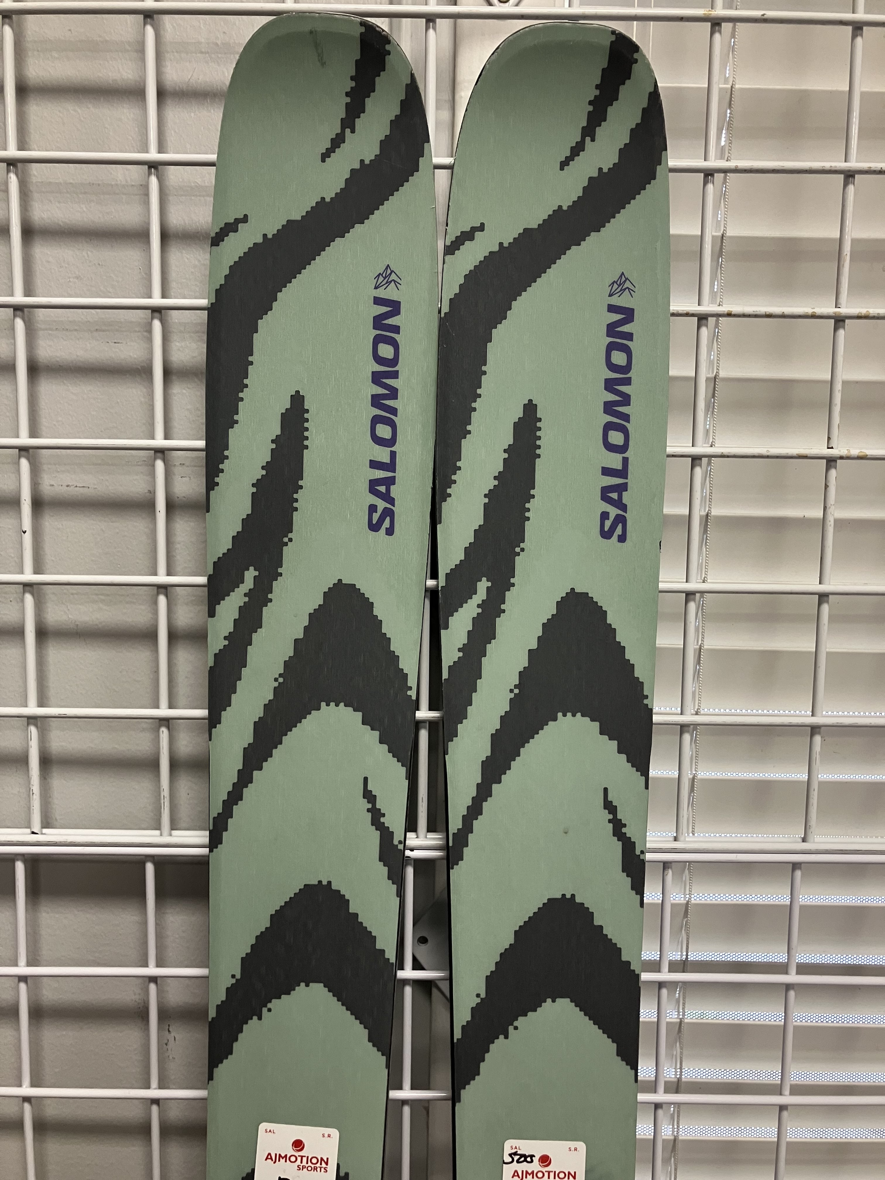 Salomon QST 92 168cm w/Salomon M10 GW Adjustable Bindings