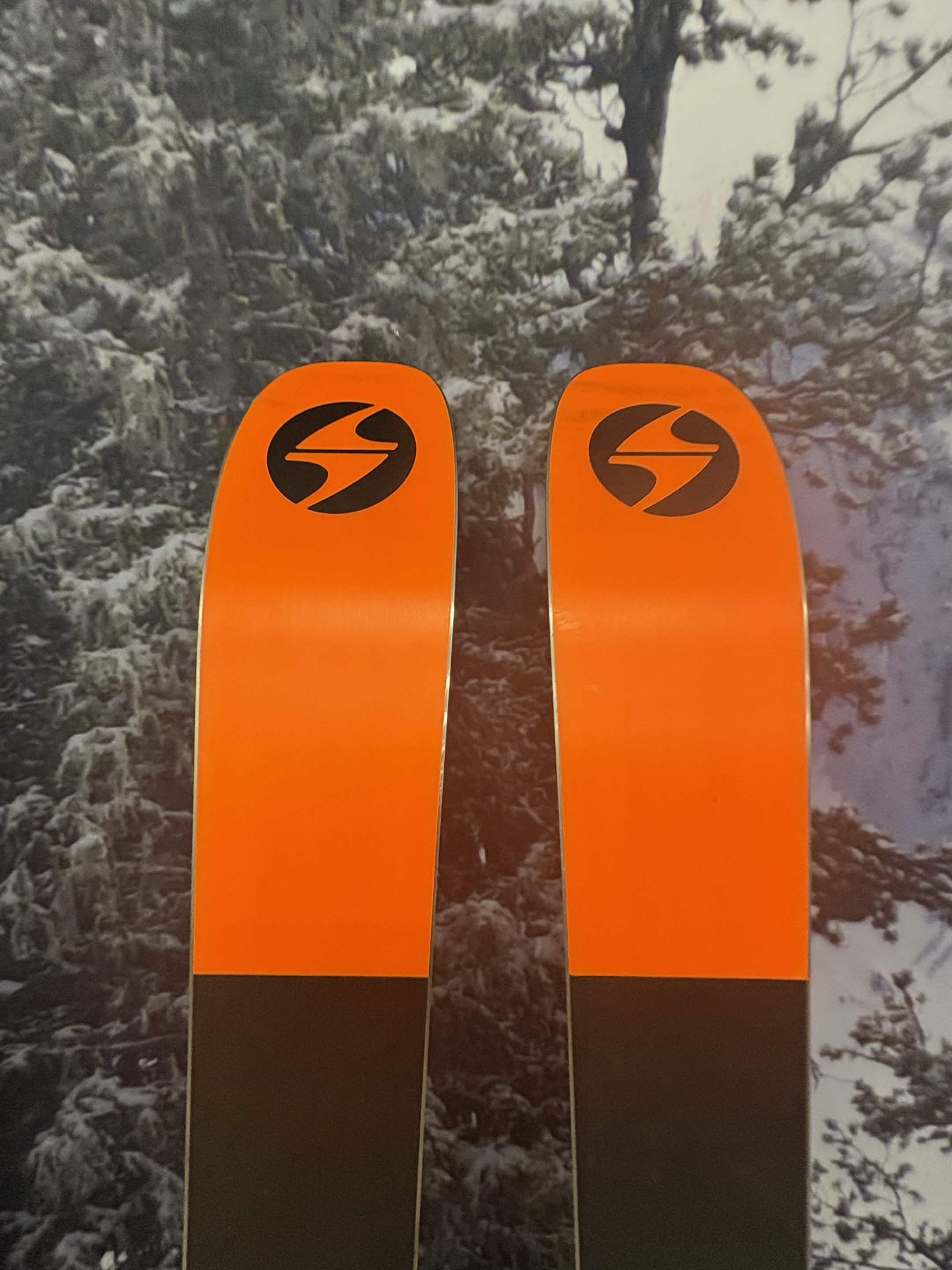 Blizzard Black Pearl 94 170cm Skis w/ ATOMIC NR Strive 11 GW Demo Binding - Lightly Used 2026