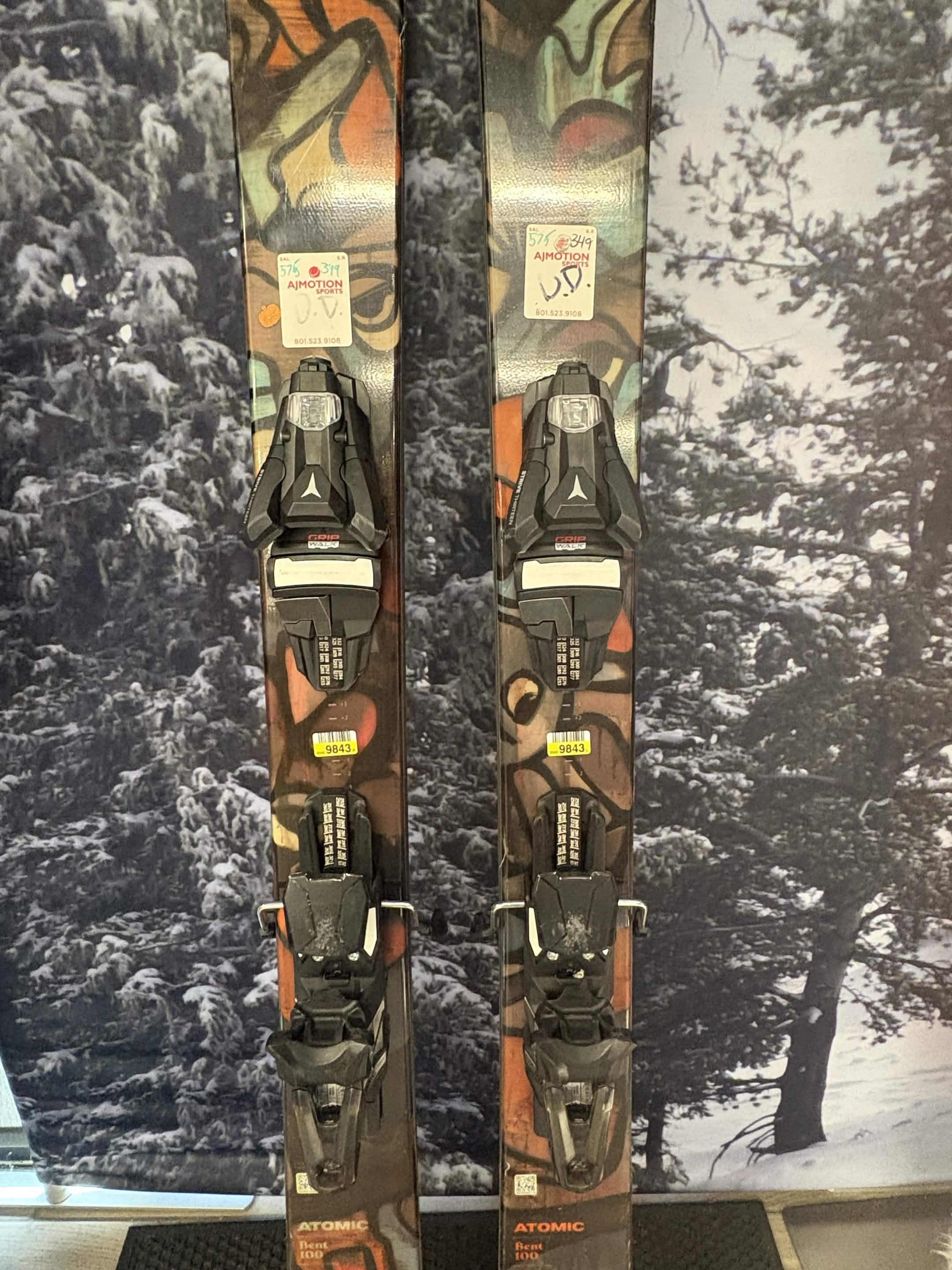 Atomic Bent Chetler 100 172cm Skis w/ ATOMIC NR Strive 13 GW Demo Binding - Lightly Used 2026