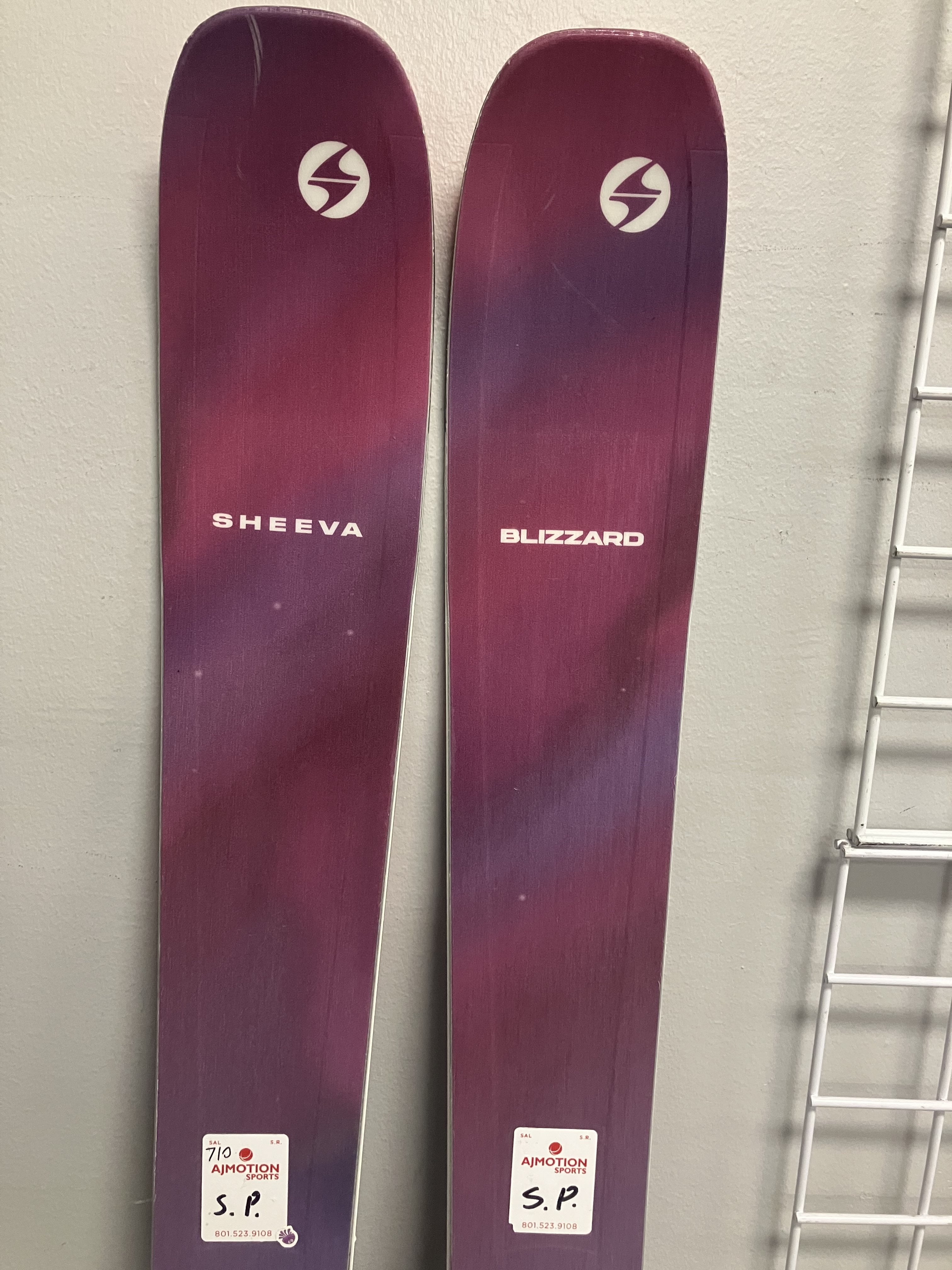 Lightly Used Blizzard Sheeva 10 162cm Skis w/ Atomic Strive 11 Demo Bindings
