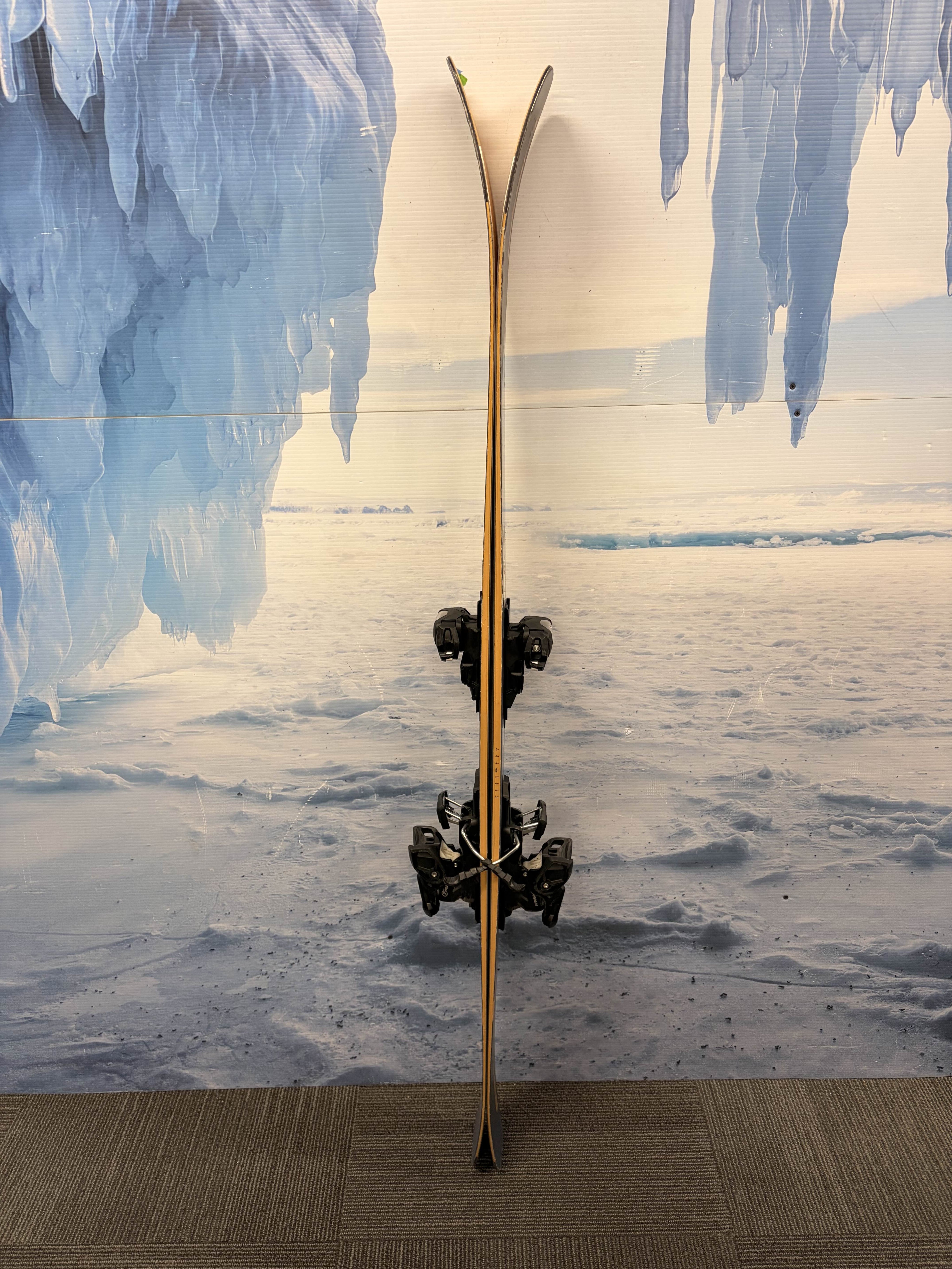 Used Elan Ripstick 106 Ski 164cm w/ Tyrolia Attack 14 Rental Binding