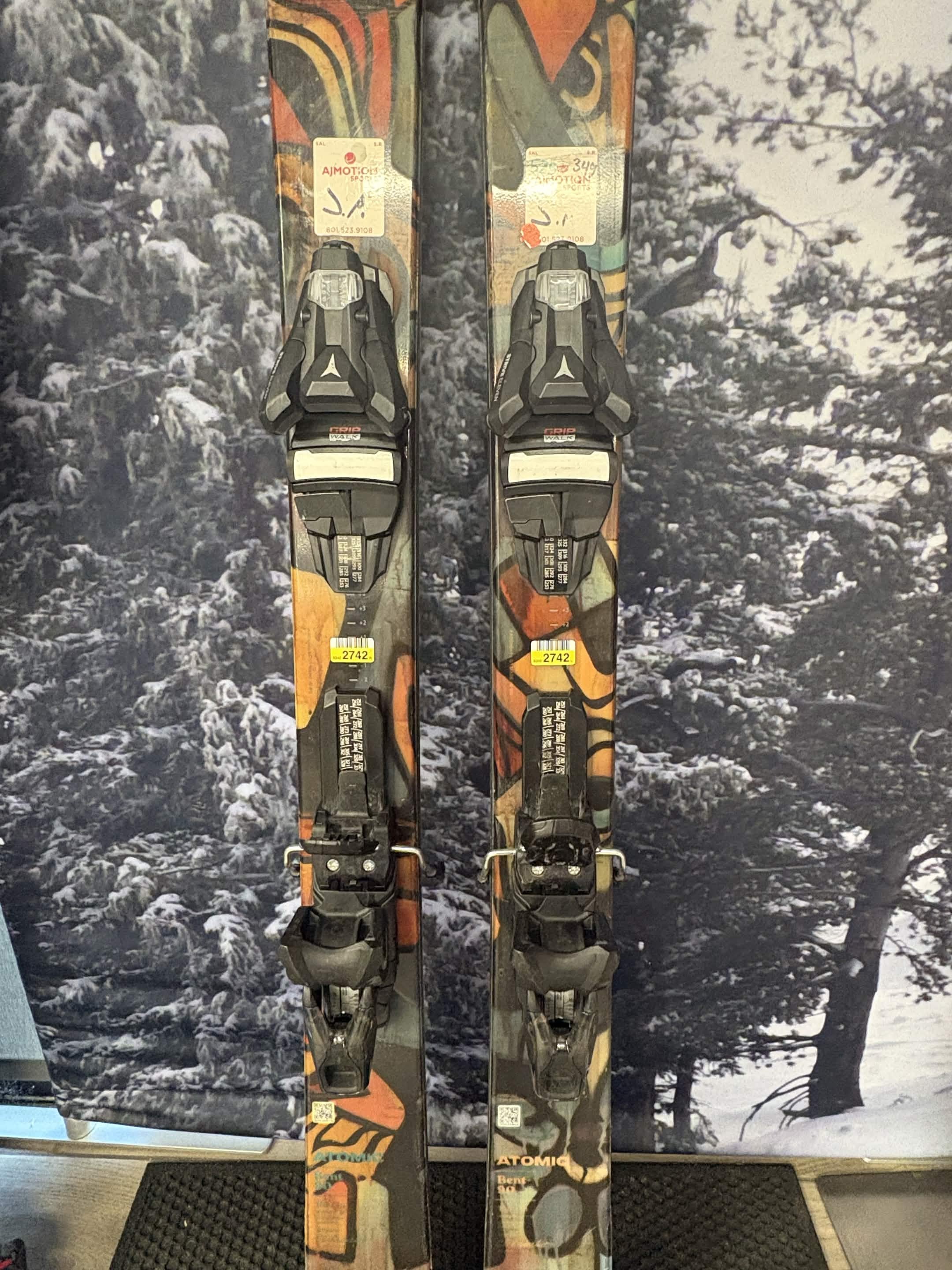Atomic Bent Chetler 90 166cm Skis w/ ATOMIC NR Strive 11 GW Demo Binding - Lightly Used 2026