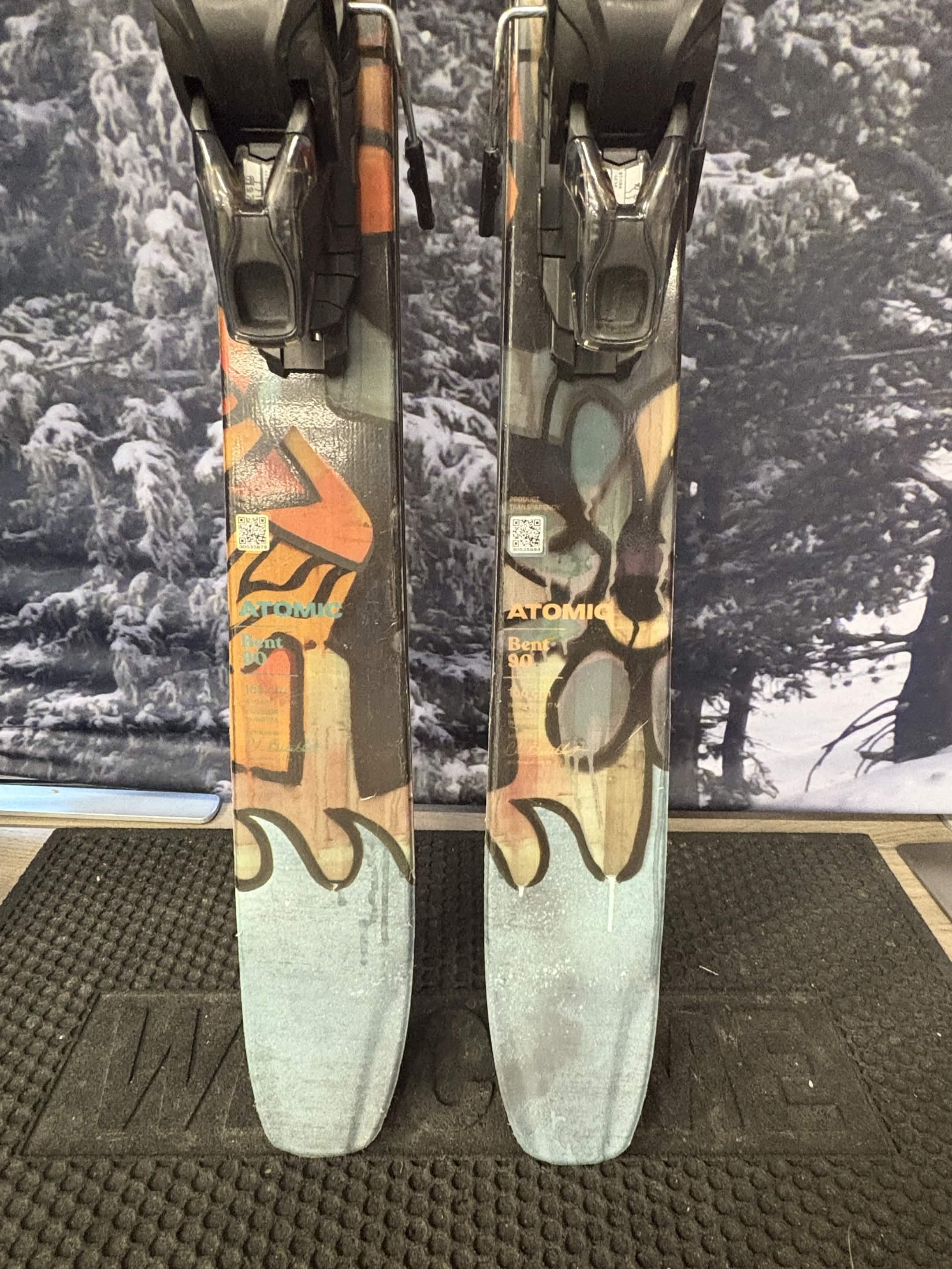 Atomic Bent Chetler 90 166cm Skis w/ ATOMIC NR Strive 11 GW Demo Binding - Lightly Used 2026