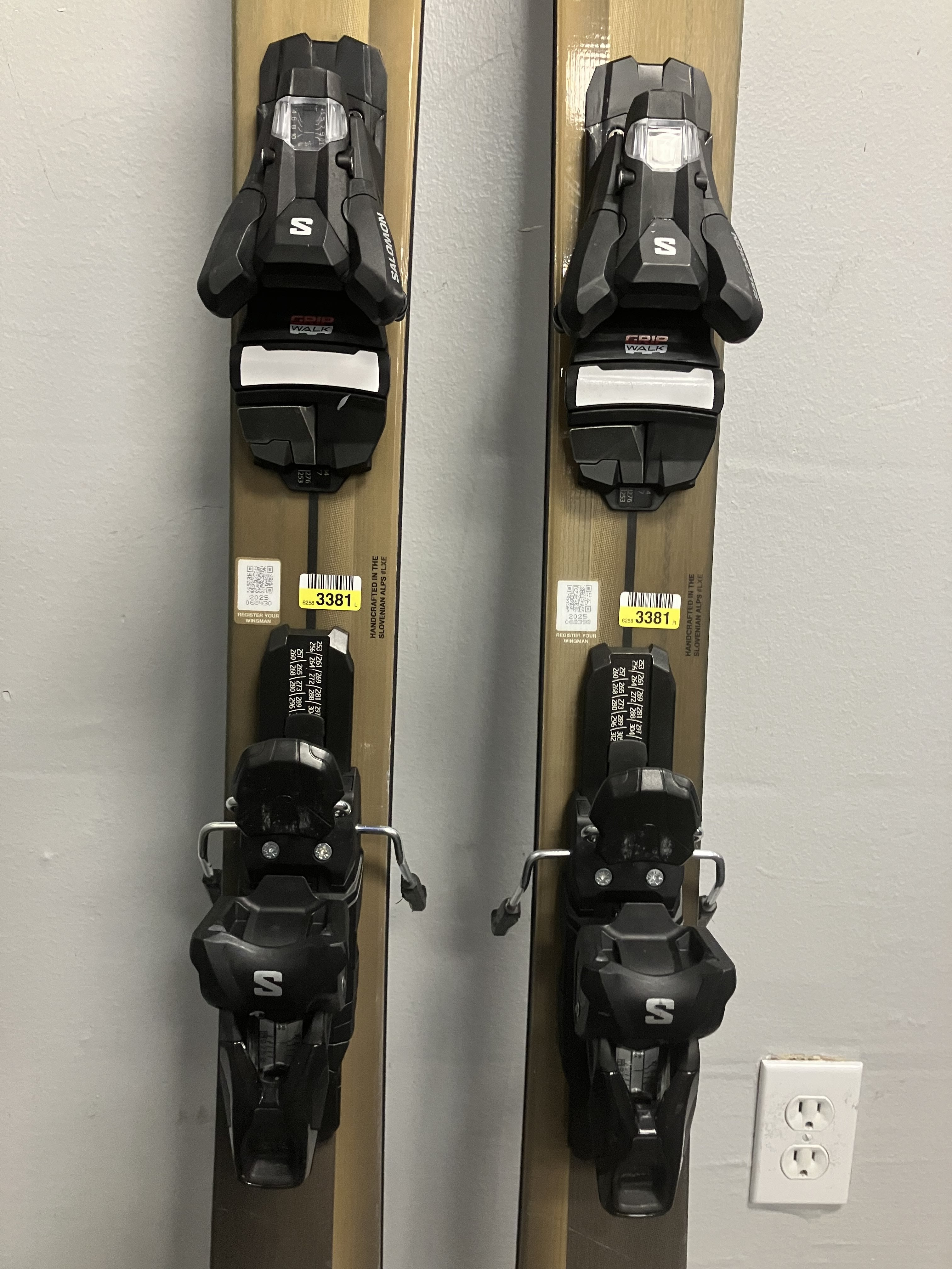 Elan Wingman 86 Ti 168cm W/ Salomon Strive 11 GW Bindings- Lightly Used 2026