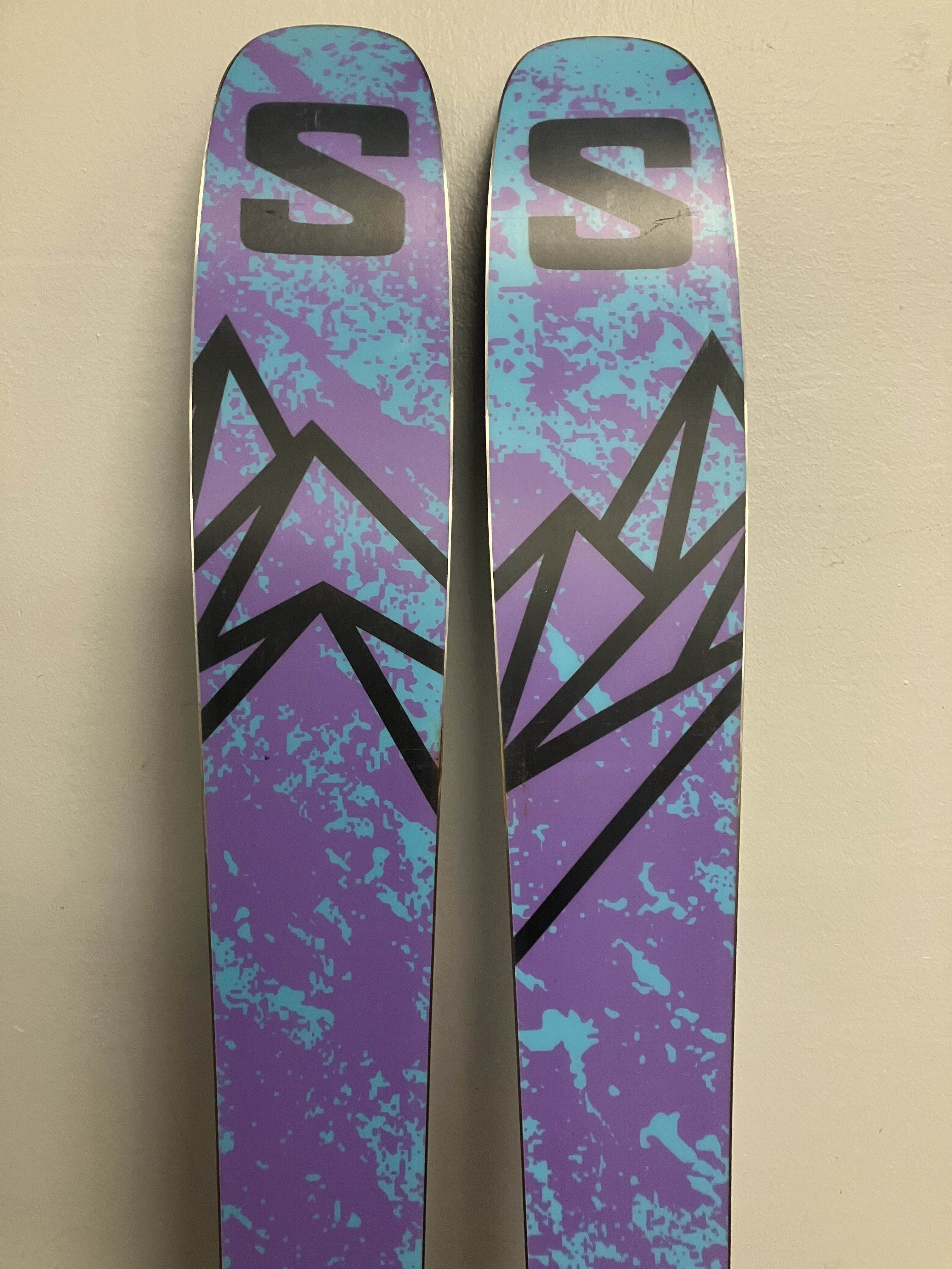 Salomon QST Echo Skis - 181cm w/ Atomic Strive 11 Demo Bindings- Lightly Used 2026