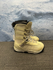 New Morrow Lace up 25.5 Snowboard Boots