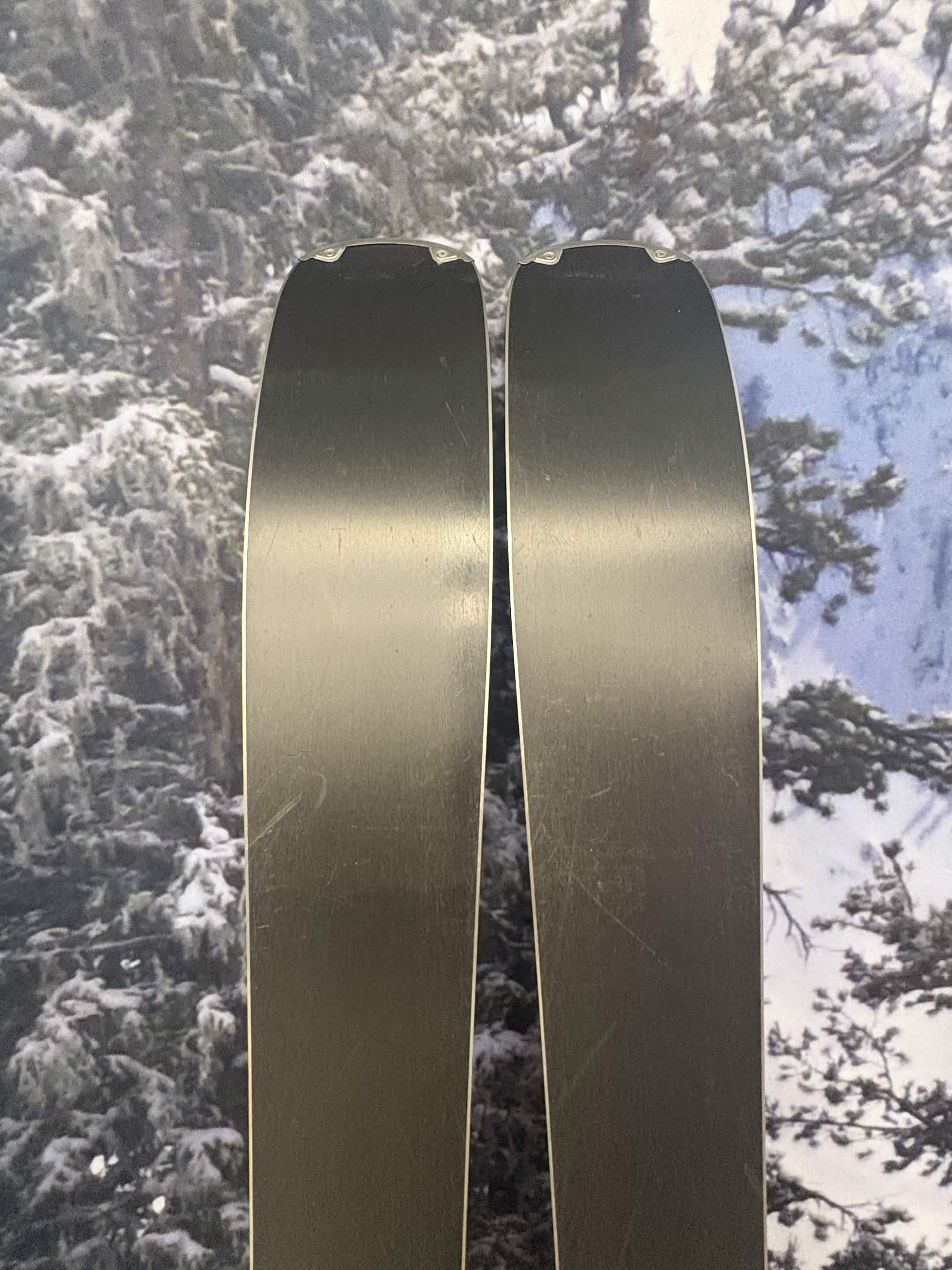 Elan Ripstick 88 R 168cm Skis w/ Elan ELX 11.0 GW Demo Binding - Used (2026)