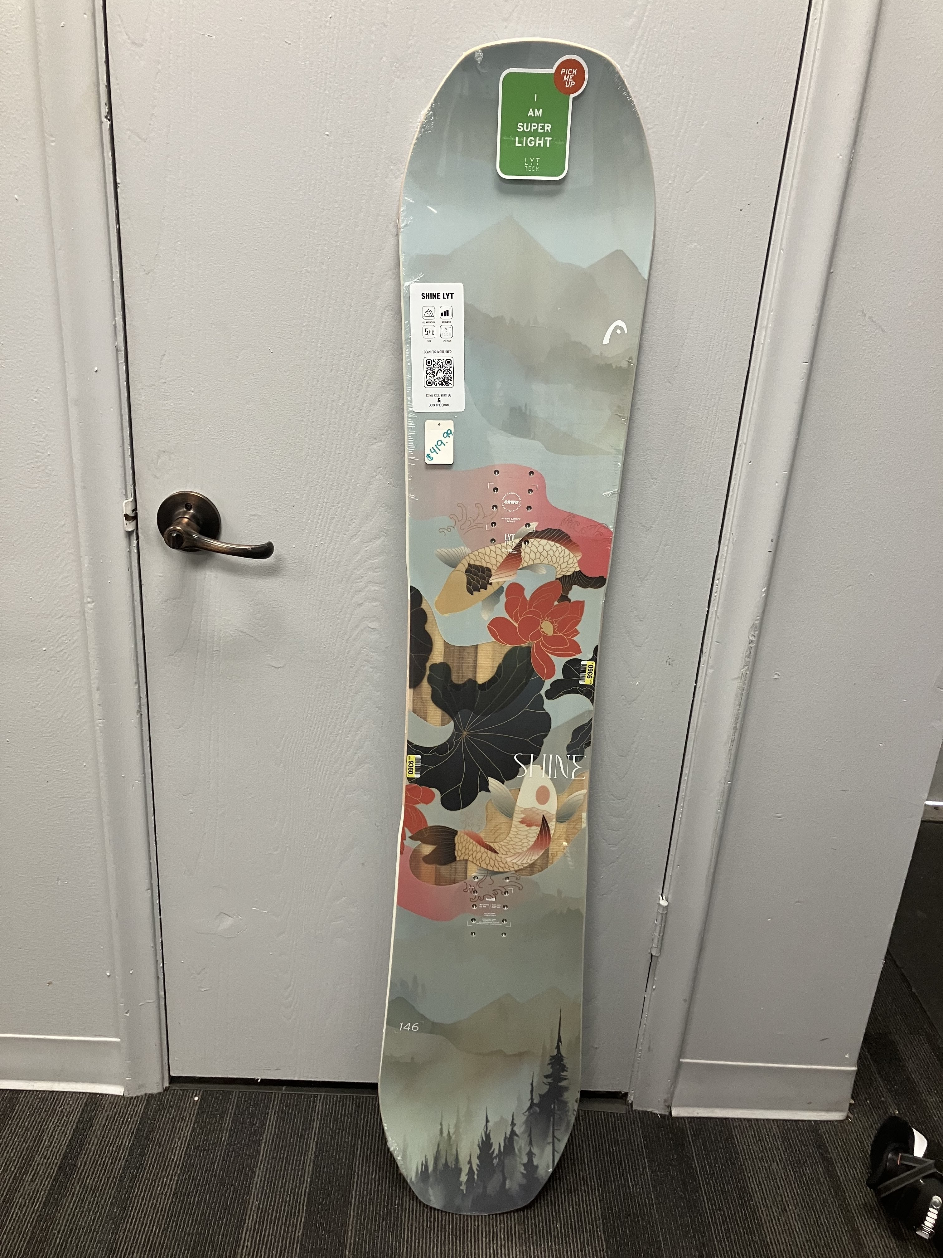 Head Shine LYT Snowboard 146cm -Lightly Used 2026
