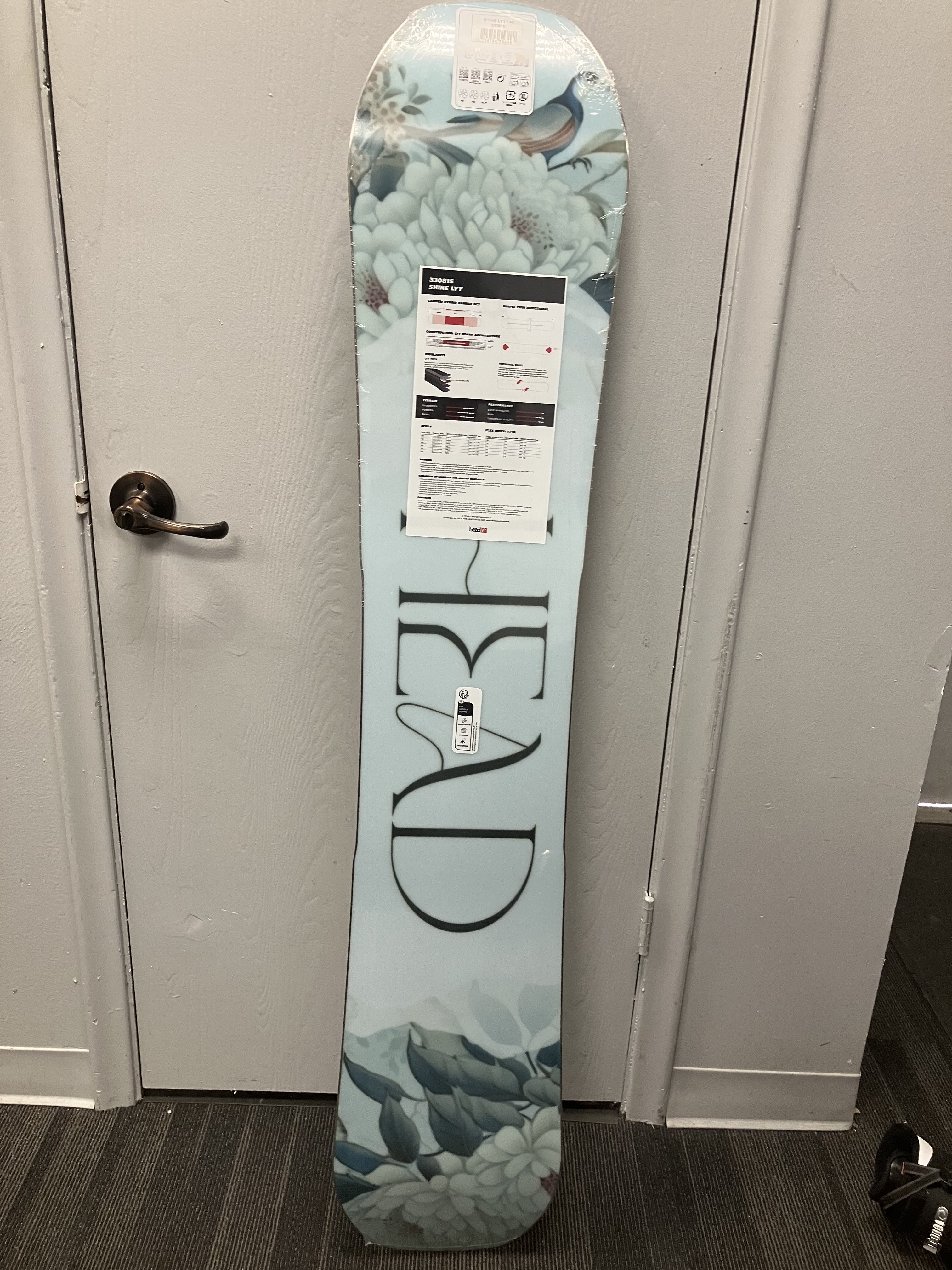 Head Shine LYT Snowboard 146cm -Lightly Used 2026