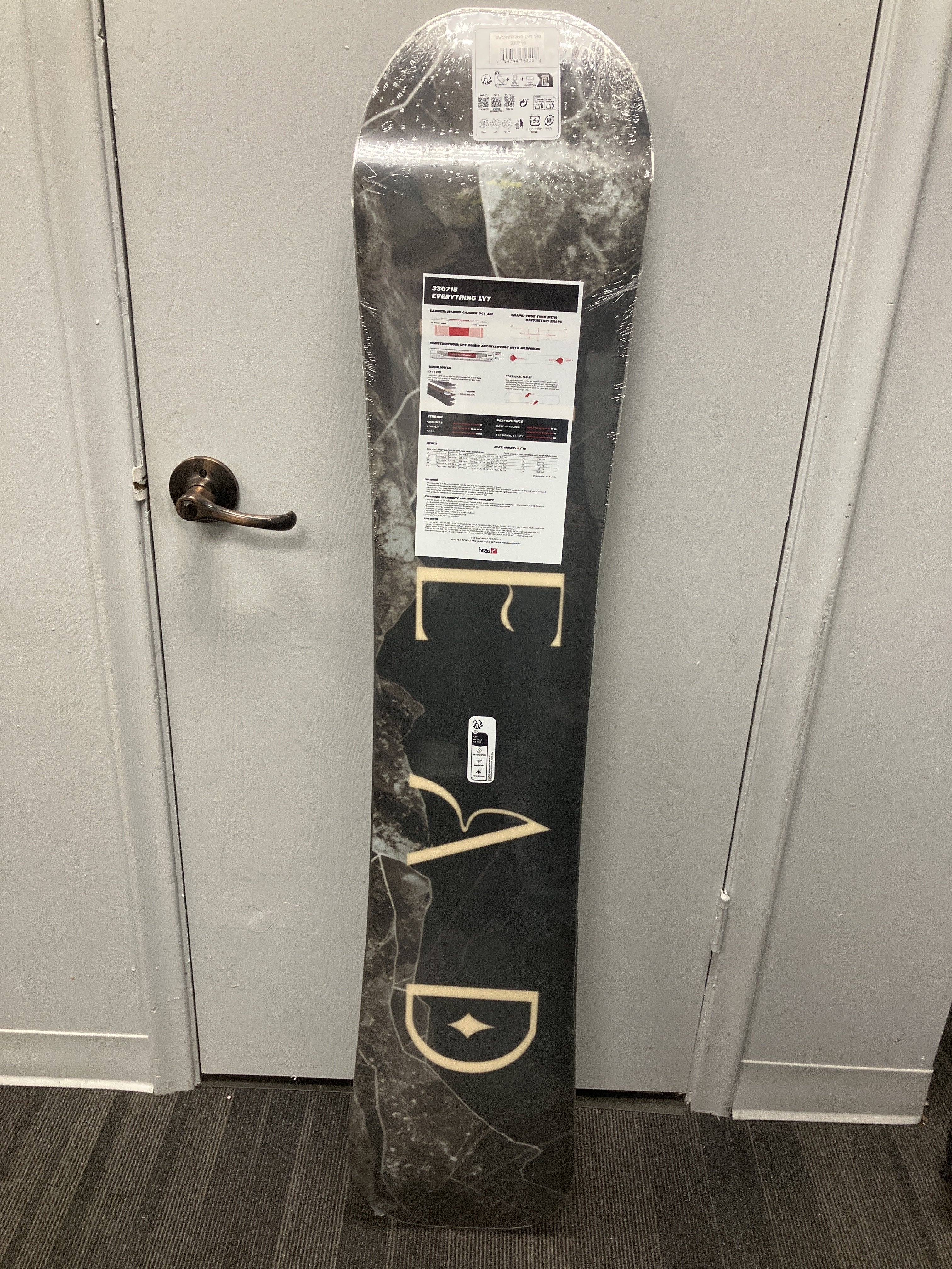 Head Everything LYT Snowboard 140cm -Lightly Used 2026