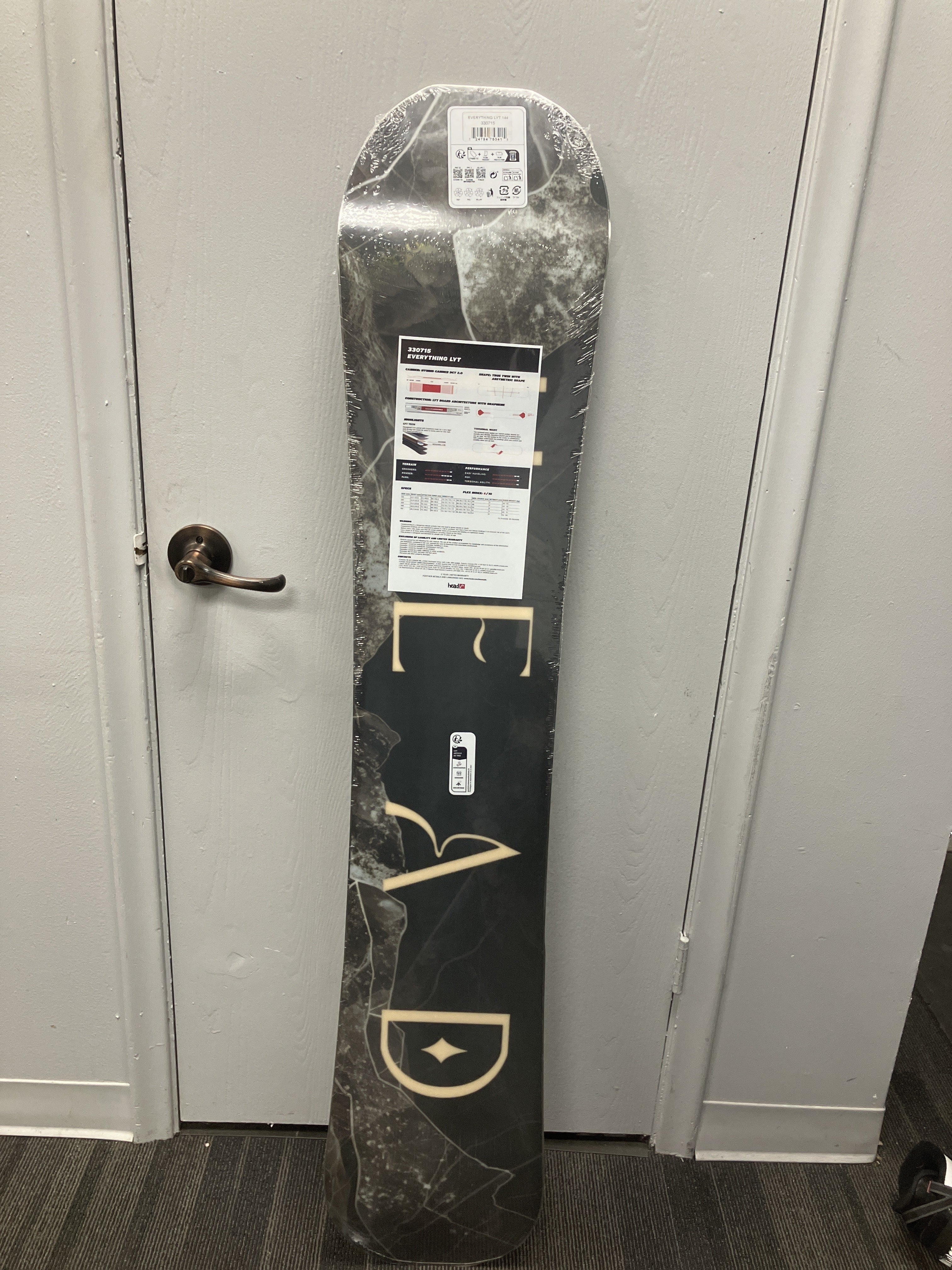 Head Everything LYT Snowboard 144cm -Lightly Used 2026