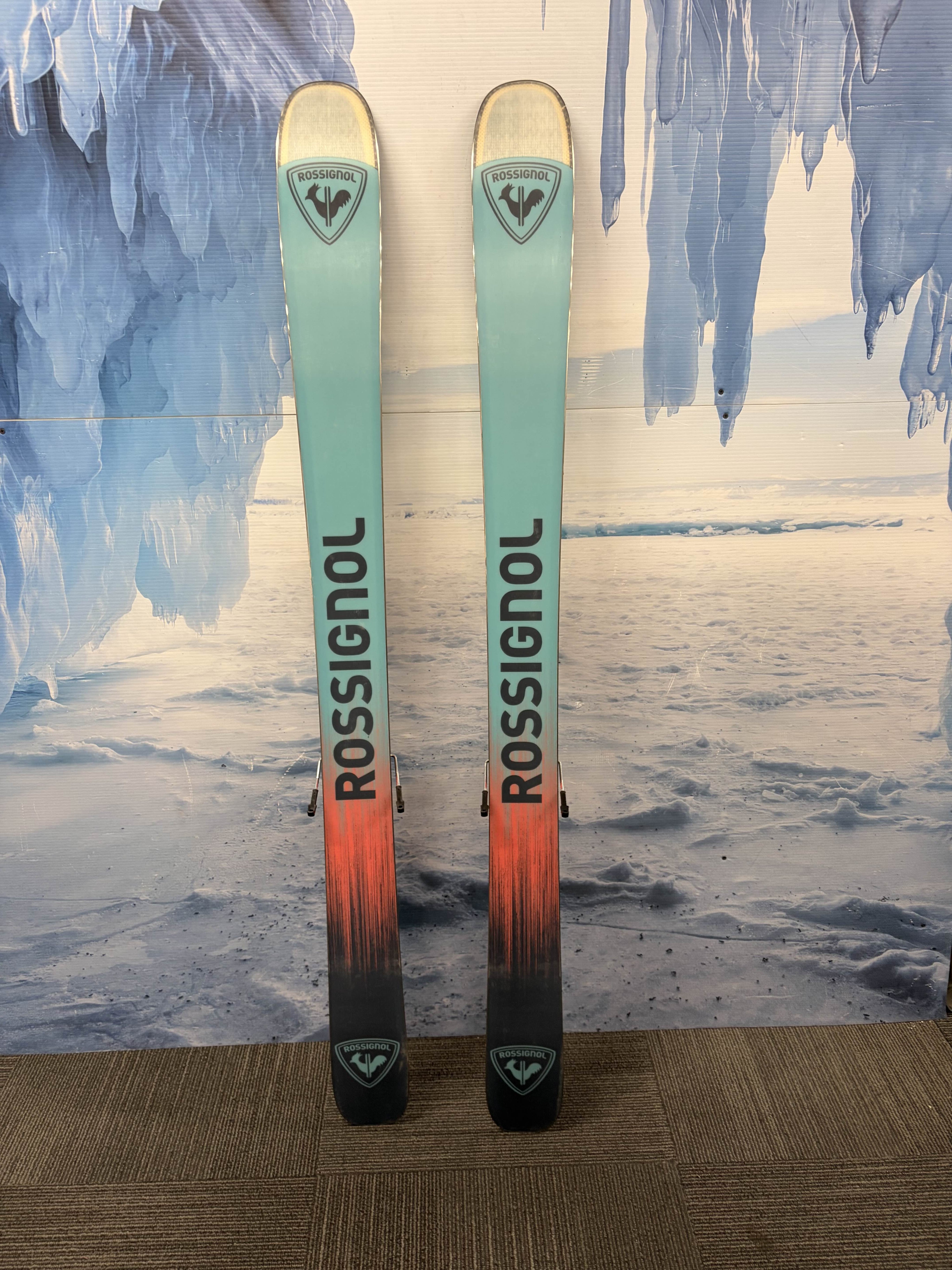 Used 2025 Rossignol Sender Free 110 Ski w/ Look Express 12 Demo Bindings - 168CM