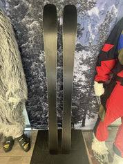 Armada ARV 94 R + Strive 11 GW 171cm Skis w/ ARMADA Strive 11 ARM SYS Demo Binding - Used (2026)