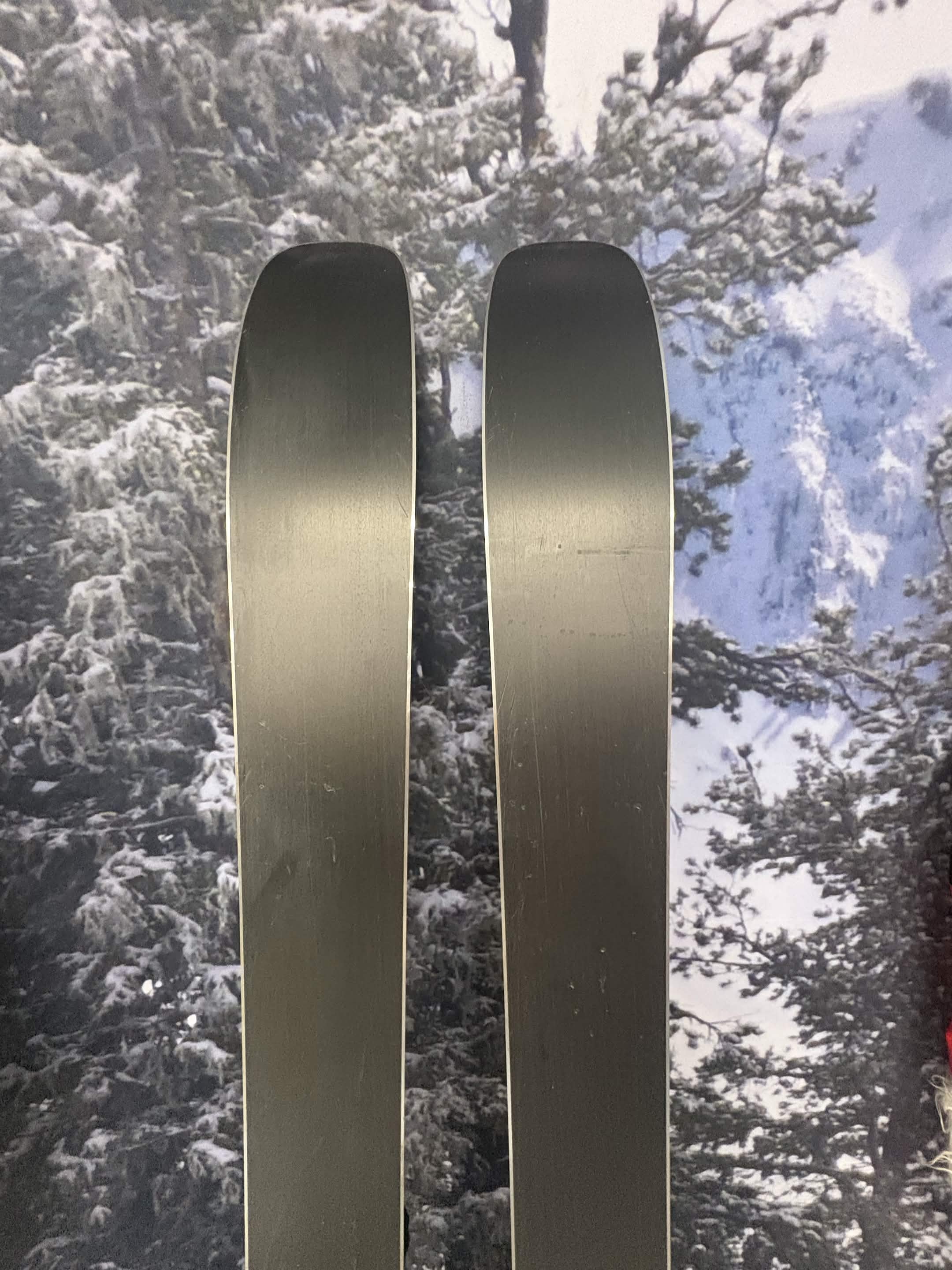 Armada ARV 94 R + Strive 11 GW 171cm Skis w/ ARMADA Strive 11 ARM SYS Demo Binding - Used (2026)