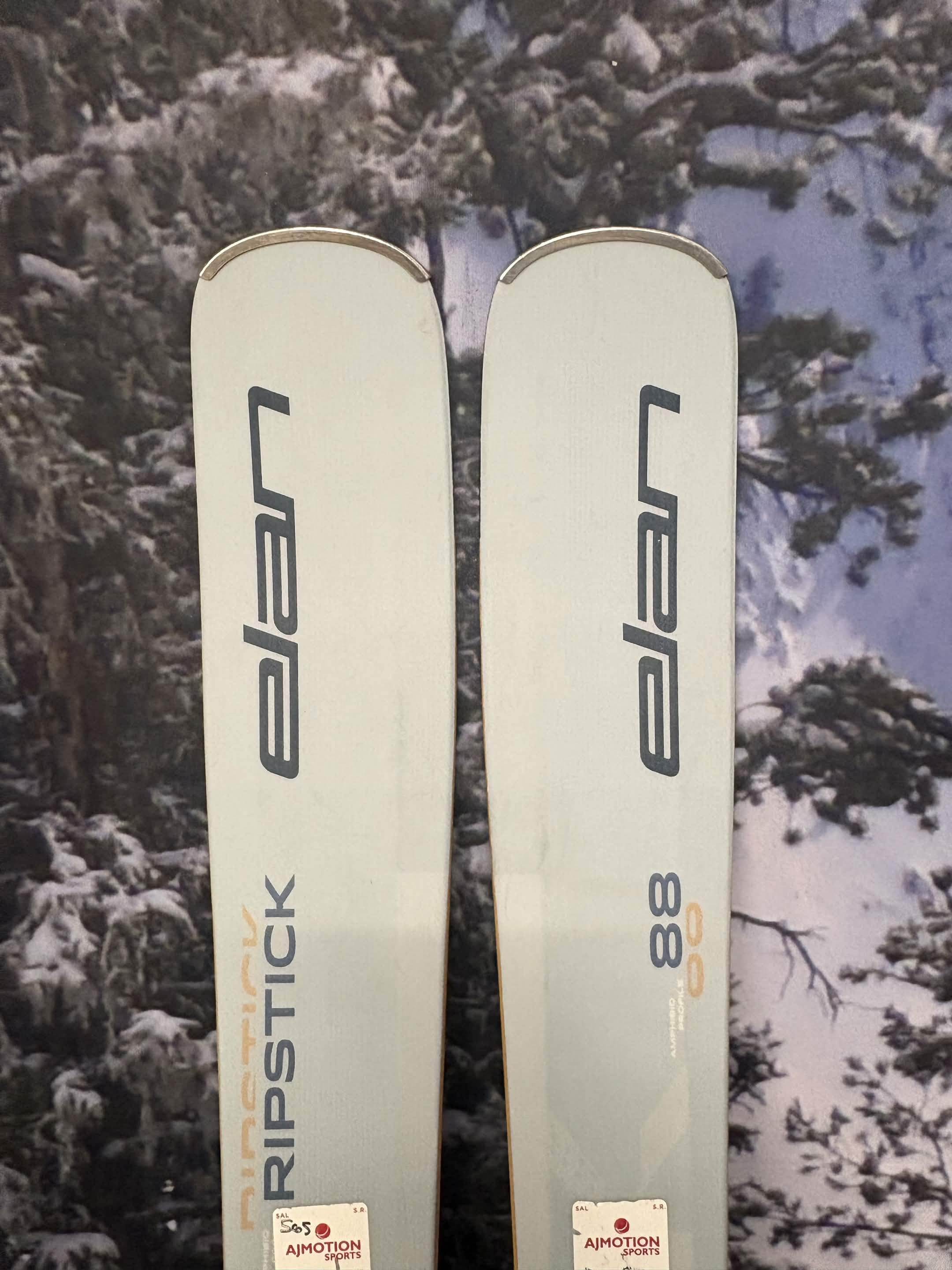 Elan Ripstick 88 W R 161cm Skis w/ ELAN ELX 11.0 GW Demo Binding - Used (2026)