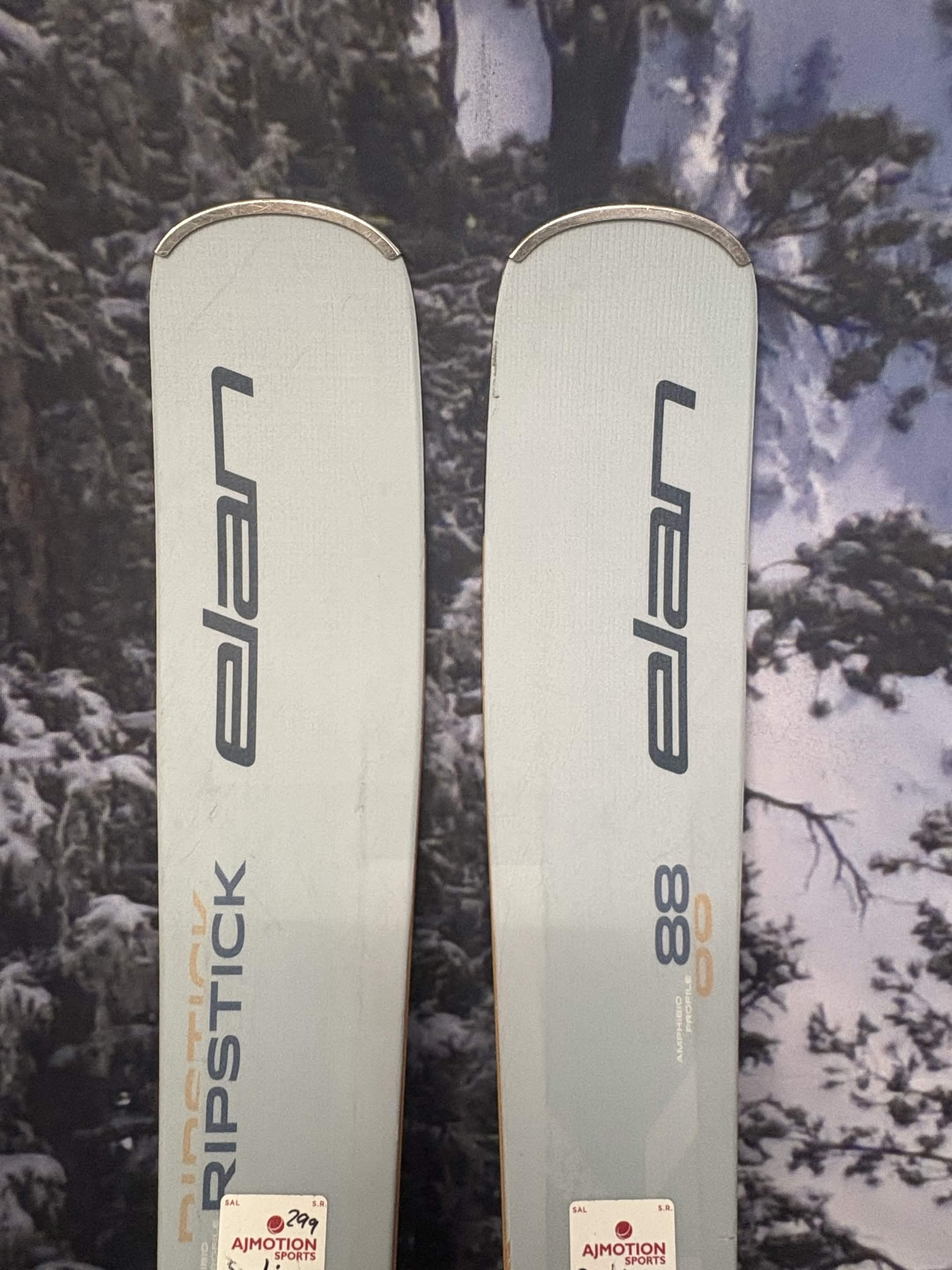 Elan Ripstick 88 W R 154cm Skis w/ ELAN ELX 11.0 GW Demo Binding - Used (2026)