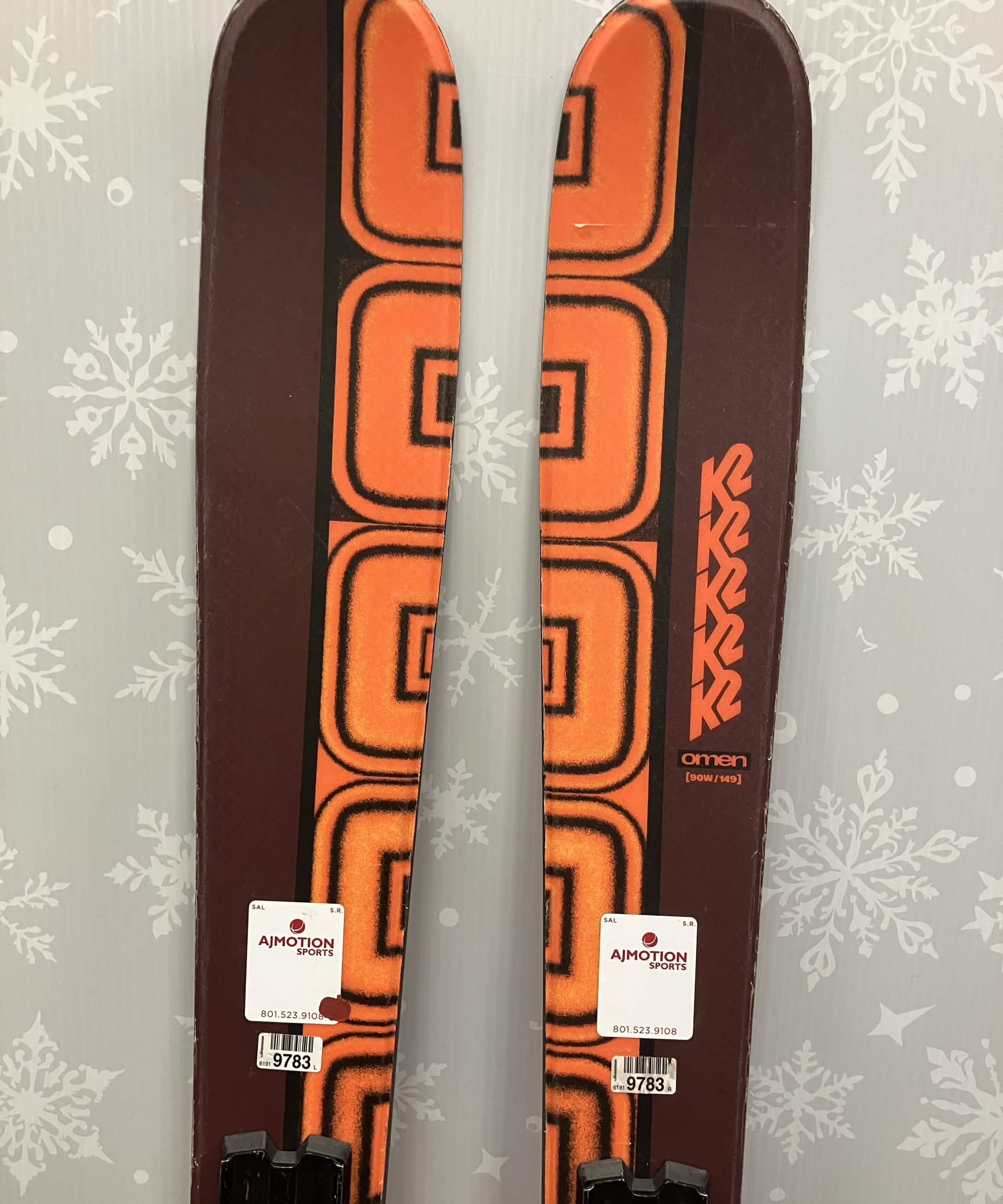 http www.powder7.com salomon-suspect-jr skis-140cm-used-2014 for-sale Salomon Lux Jr S Skis + C5 GW Bindings while the reactive construction adds pop for rail presses and jumps SALOMON QST JR S w/BINDINGS