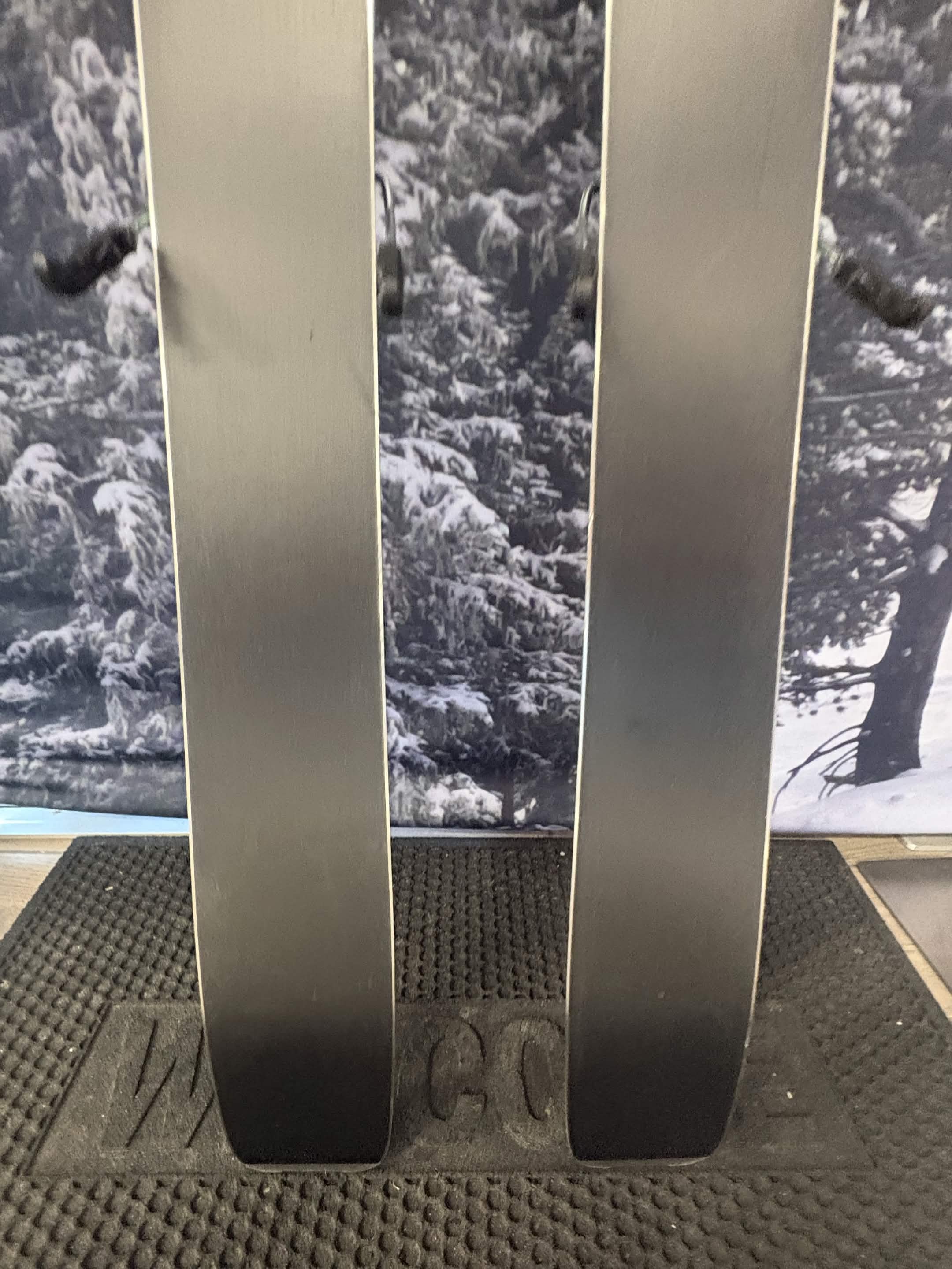 Elan Ripstick 94W 154cm Skis w/ SALOMON NR Strive 11 GW Demo Binding - Used (2026)