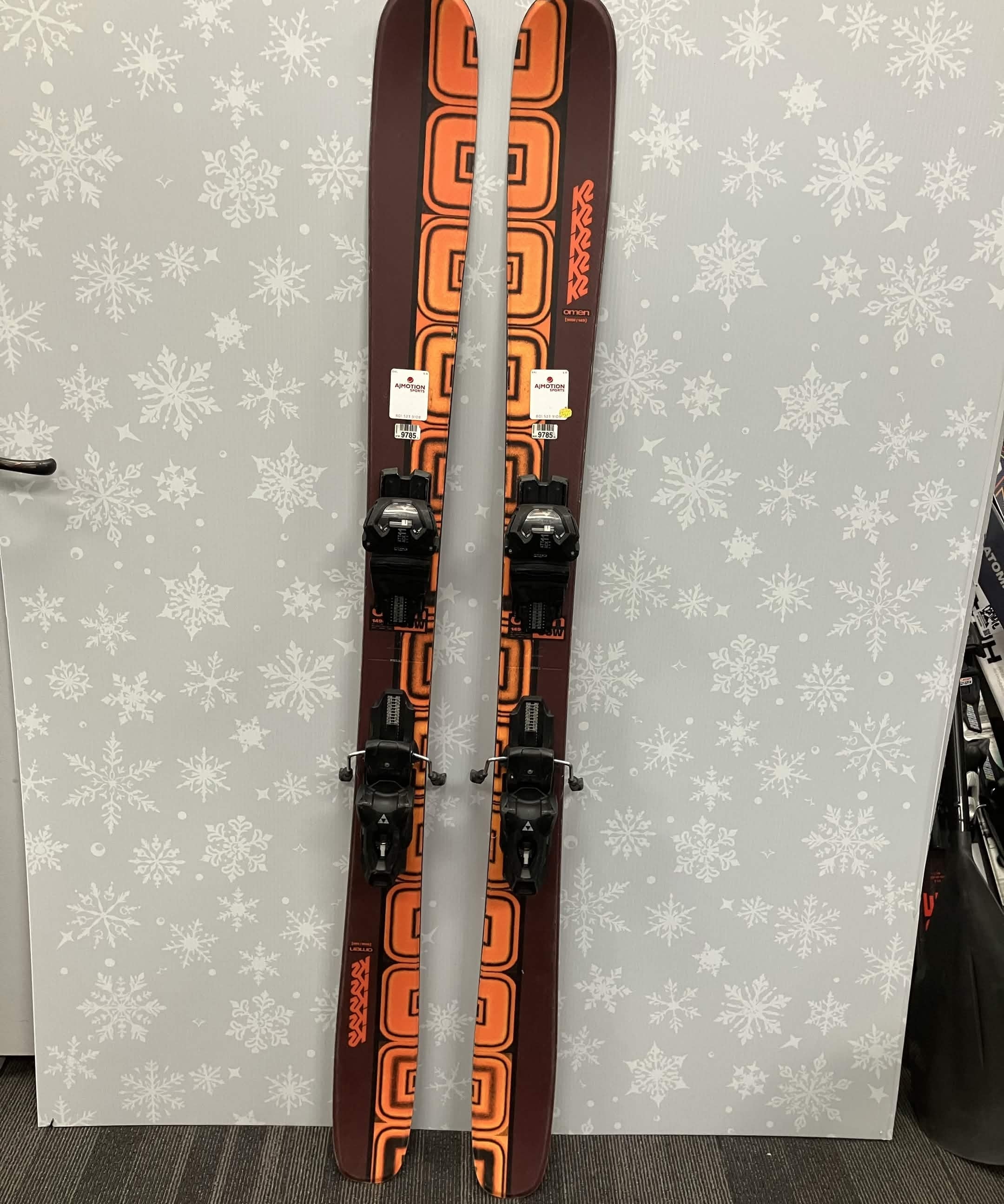 http www.powder7.com salomon-suspect-jr skis-140cm-used-2014 for-sale Salomon S/Race Junior Skis with L6 Bindings 2026 Salomon L QST Jr S + C5 GW J75 P Kids Skis Ideal Skis for Aspiring Young Skiers For children eager to advance their skiing prowess Used Skis for Every Budget
