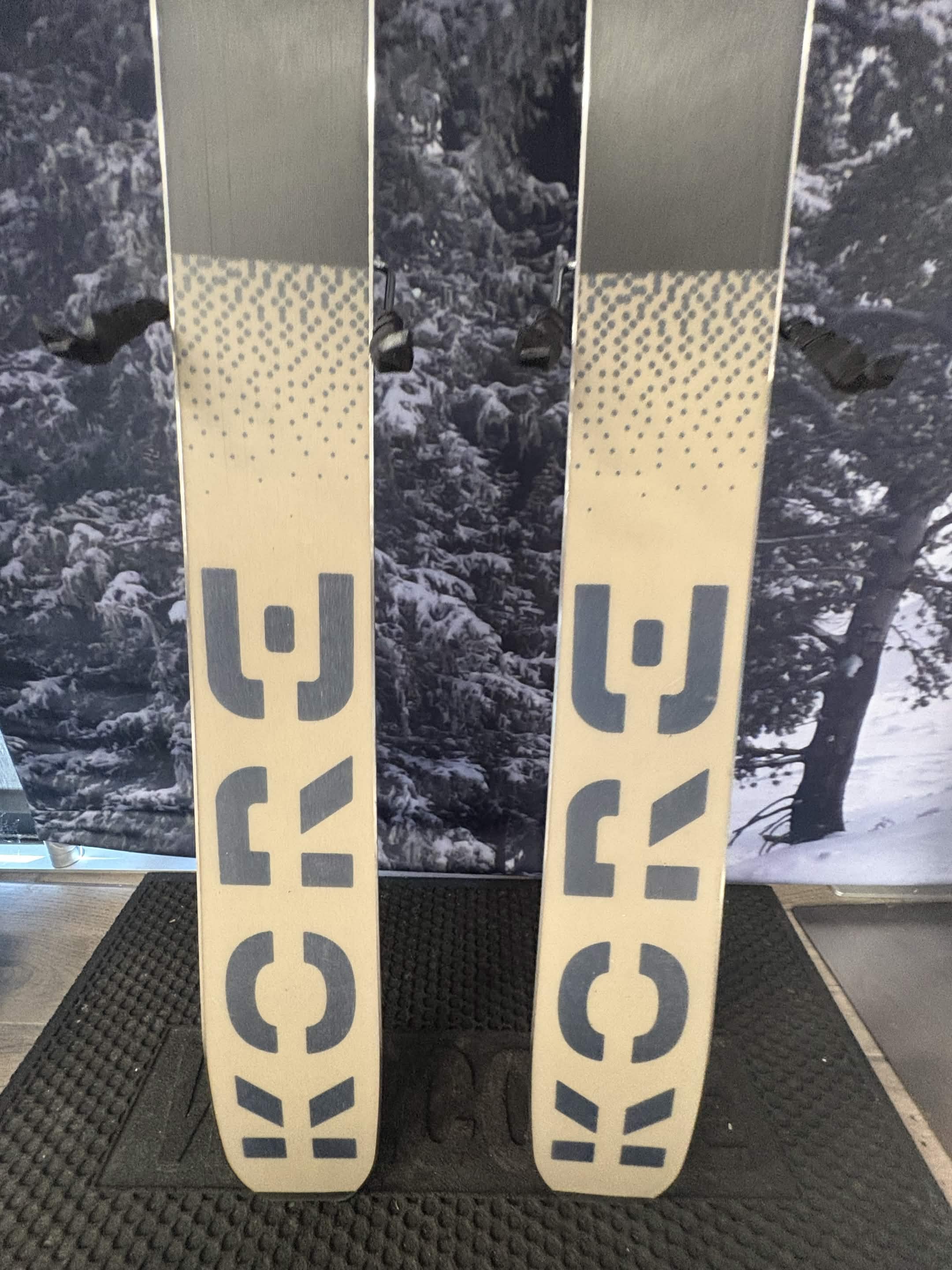 Head Kore 94 Ti 170cm Skis w/ TYROLIA Attack 11 LYT Demo Binding - Used (2026)