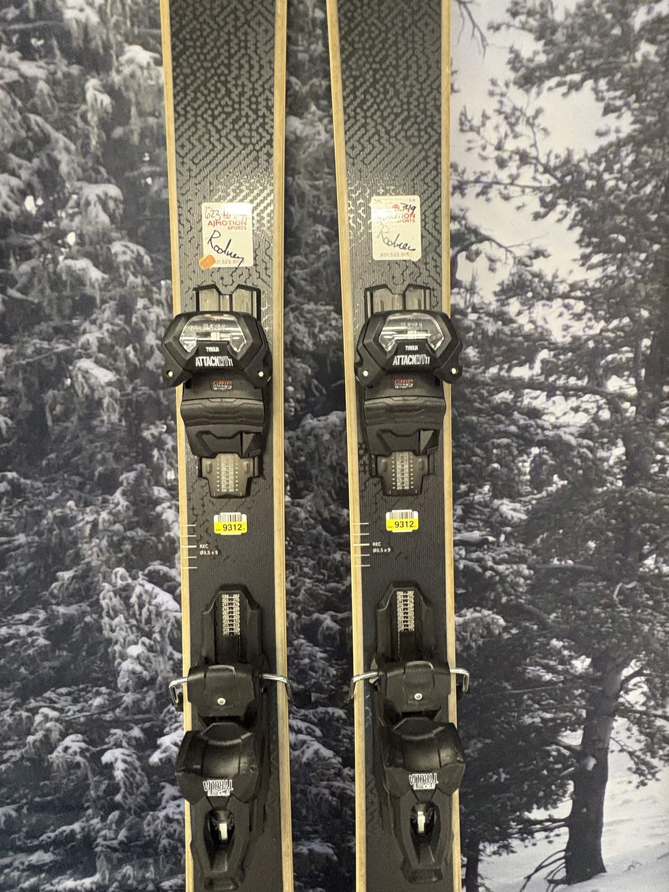 Head Kore 100 Ti 170cm Skis w/ TYROLIA Attack 11 LYT Demo Binding - Used (2026)
