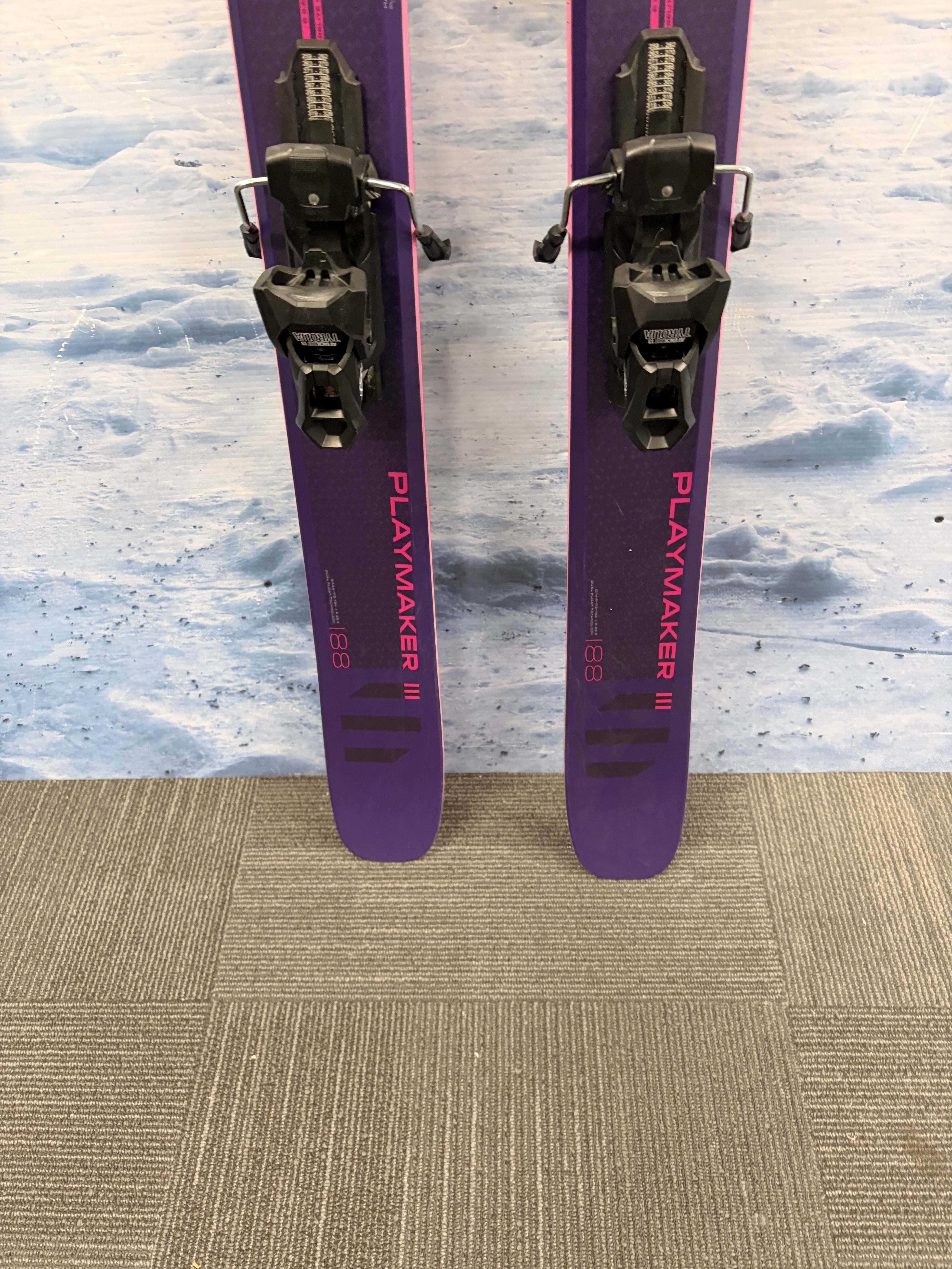 Lightly used 2025 Elan Playmaker 111 ski- 188cm w/ Tyrolia Attack LYT 13 binding